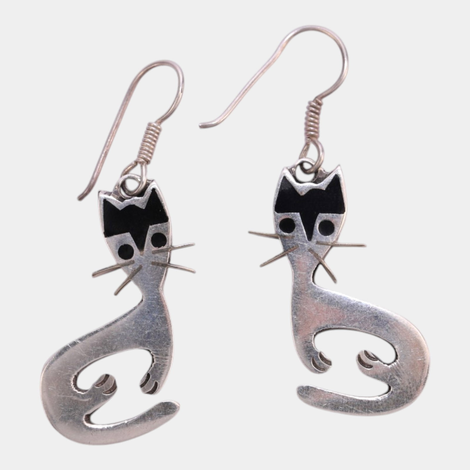 Taxco Mexico Sterling Silver Mid Century Modernist Black Enamel Figural Cat Drop Earrings: Professional, fast, and affordable in house shipping available for all items. For higher resolution images please visit bid.craftedauctions.com Whimsically stylized and distinctly modernist, these Tax