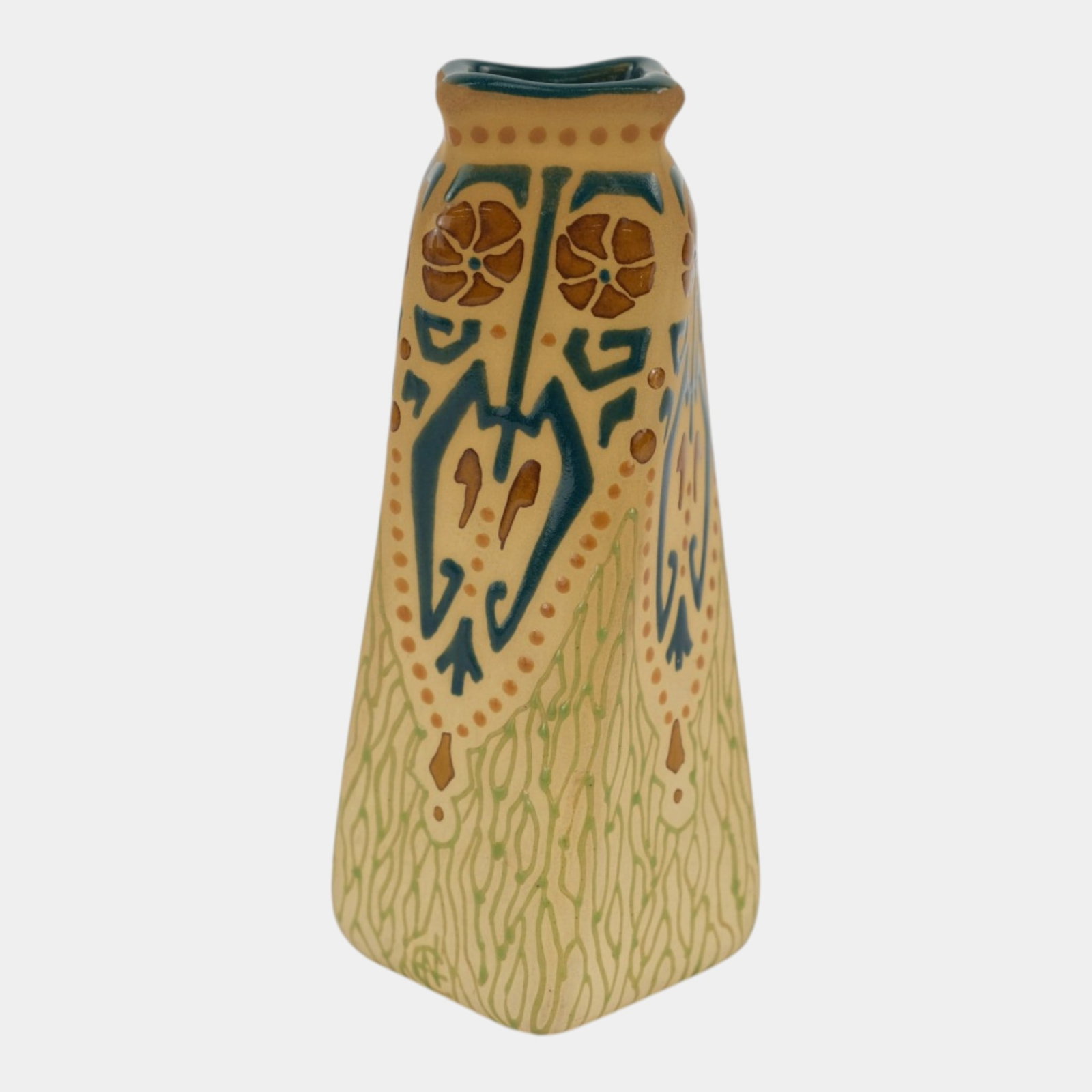 Roseville Fudji Tan 1906 Vintage Art Pottery Hand Painted Ceramic Twist Vase Norris: Professional, fast, and affordable in house shipping available for all items. For higher resolution images please visit bid.craftedauctions.com Roseville Fudji Tan 1906 Vintage Art Pottery Hand Painte