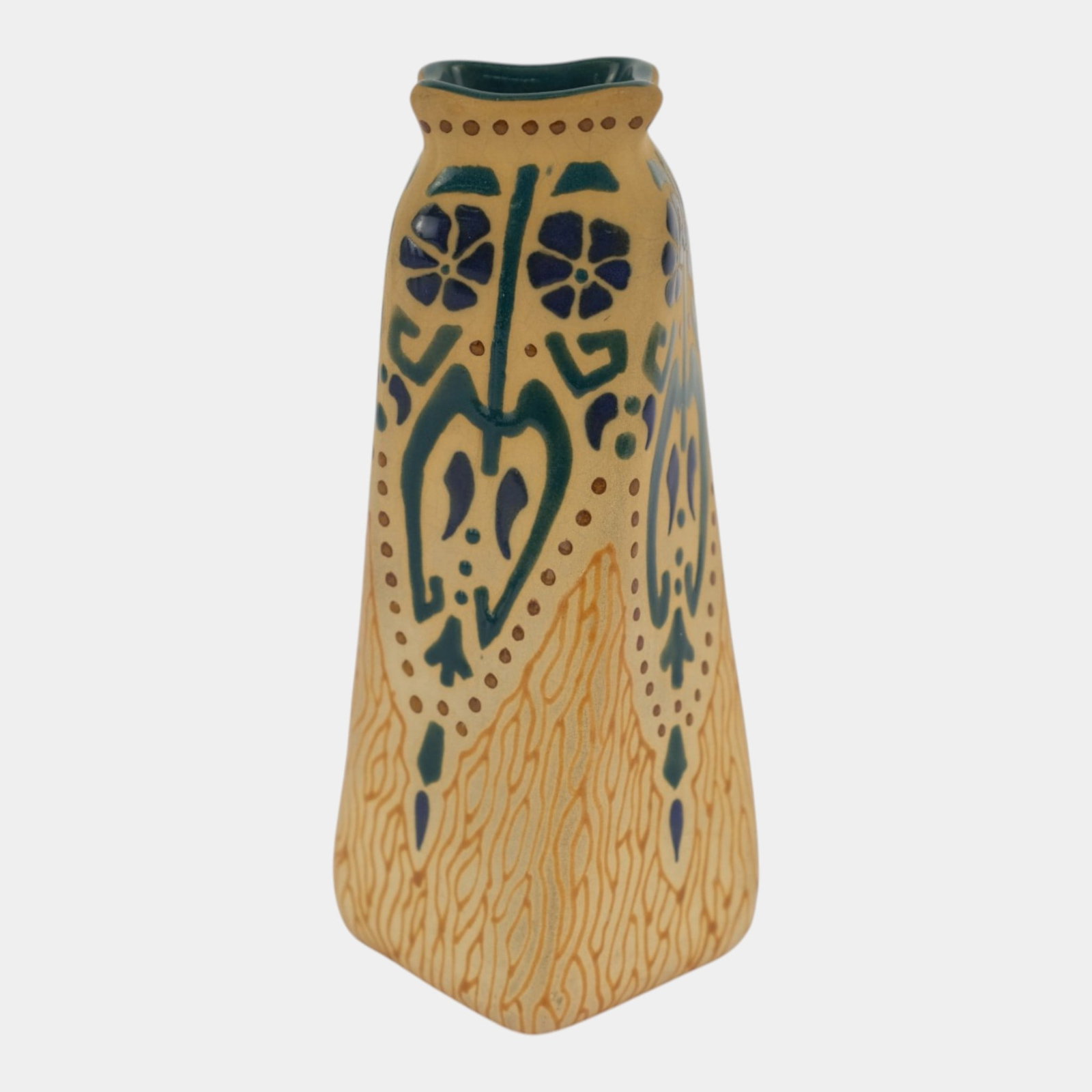 Roseville Fudji Tan 1906 Vintage Art Pottery Hand Painted Ceramic Twist Vase: Professional, fast, and affordable in house shipping available for all items. For higher resolution images please visit bid.craftedauctions.com Roseville Fudji Tan 1906 Vintage Art Pottery Hand Painte