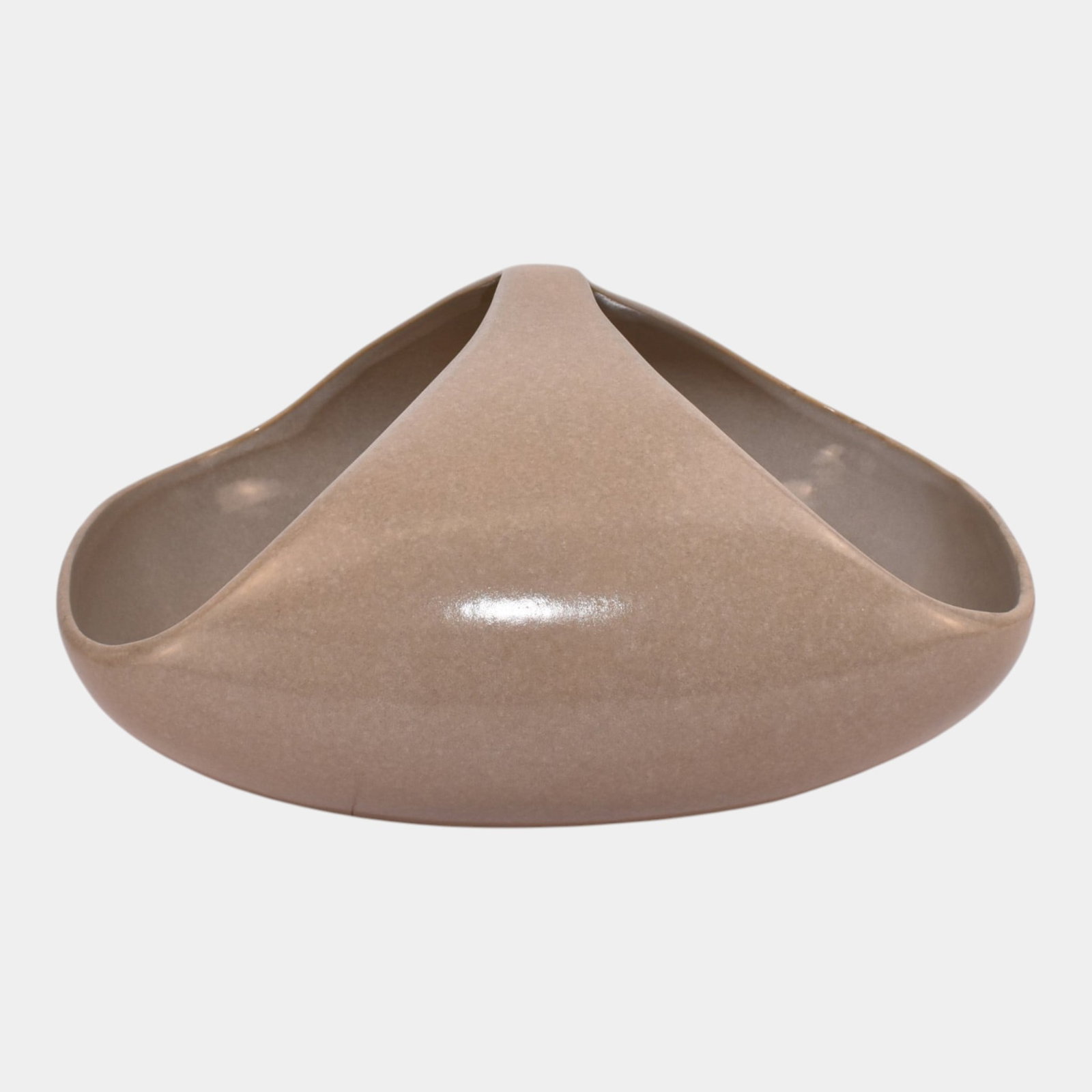 Roseville Pottery Raymor Mid Century Modern Gray Handled Fruit Basket 166: Professional, fast, and affordable in house shipping available for all items. For higher resolution images please visit bid.craftedauctions.com Roseville Pottery Raymor Mid Century Modern Gray Handled