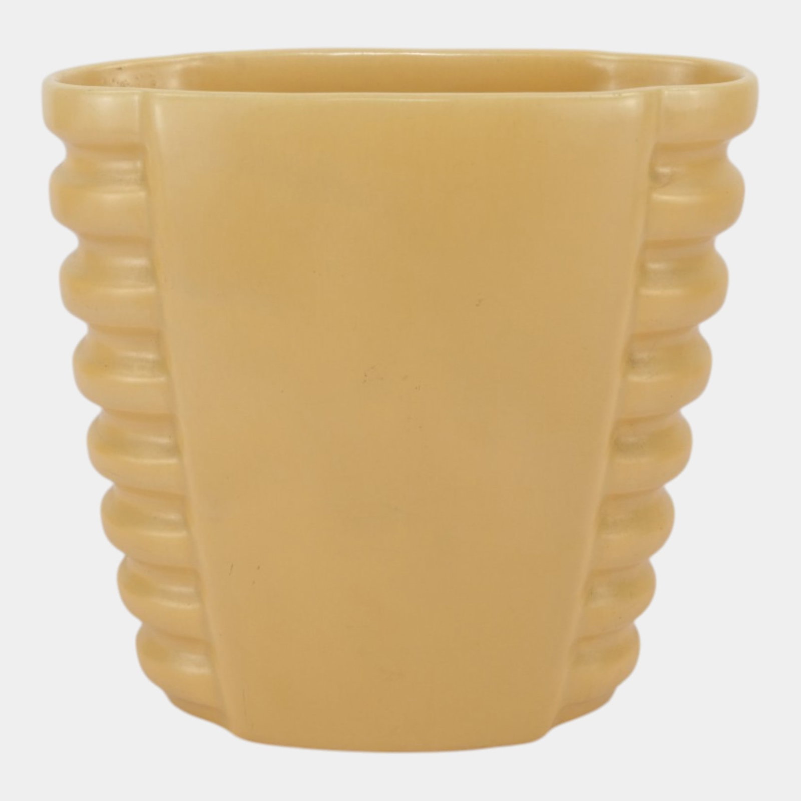 Catalina Island California Pottery 1930s Tan Ivory Art Deco Ribbed Ceramic Vase: Professional, fast, and affordable in house shipping available for all items. For higher resolution images please visit bid.craftedauctions.com Catalina Island California Pottery 1930s Tan Ivory Art D