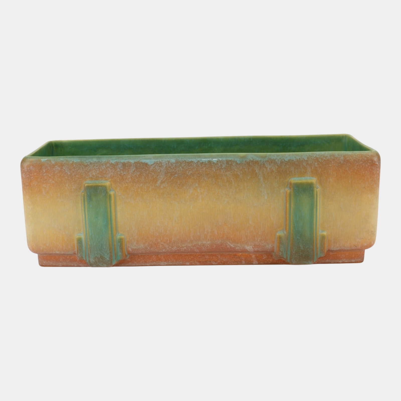Roseville Futura Artcraft 1928 Vintage Art Pottery Tan Green Window Box Planter: Professional, fast, and affordable in house shipping available for all items. For higher resolution images please visit bid.craftedauctions.com Roseville Futura Artcraft 1928 Vintage Art Pottery Tan G