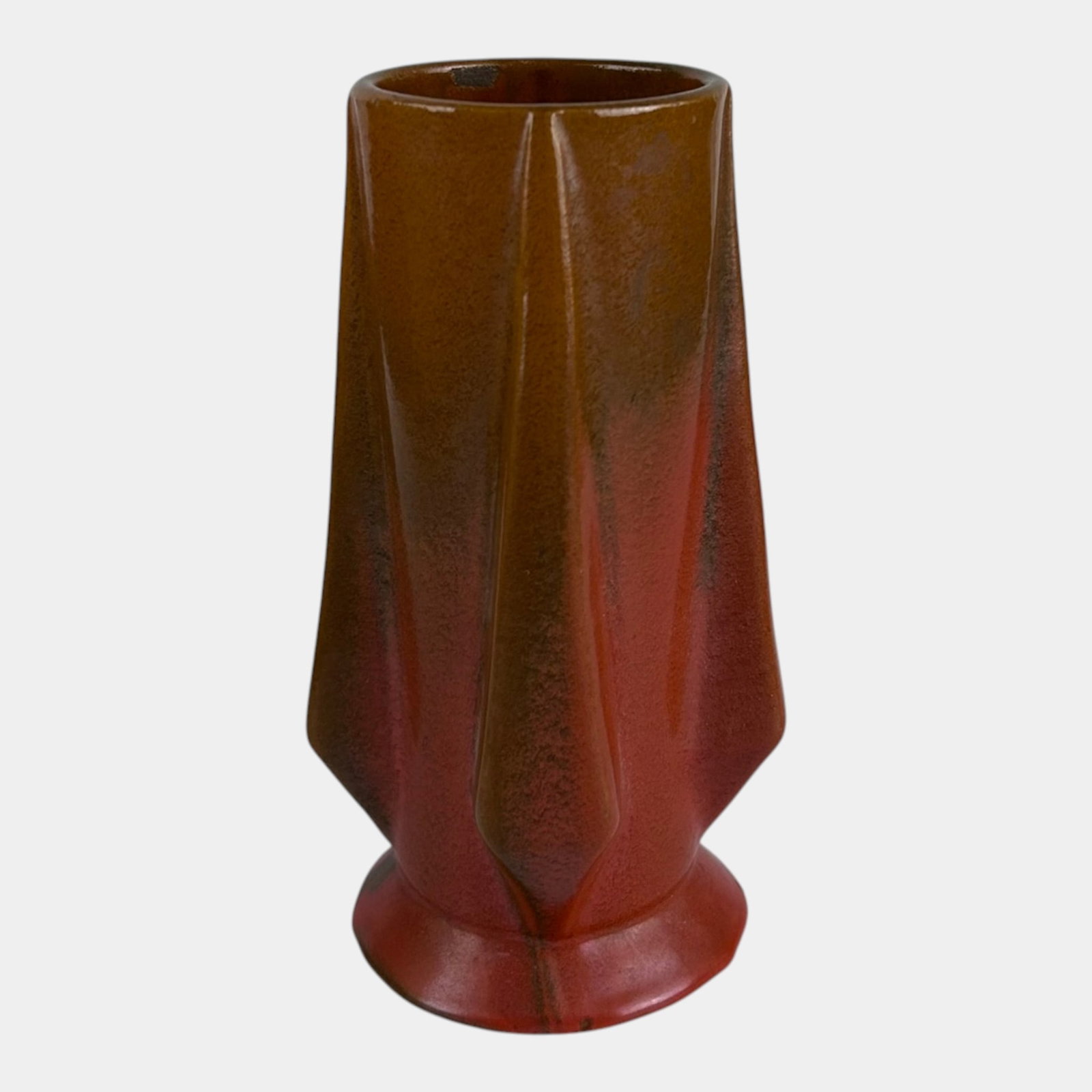 Catalina Island California Pottery 1930s Toyon Red Art Deco Faceted Footed Rocket Vase: Professional, fast, and affordable in house shipping available for all items. For higher resolution images please visit bid.craftedauctions.com Catalina Island California Pottery 1930s Toyon Red Art D