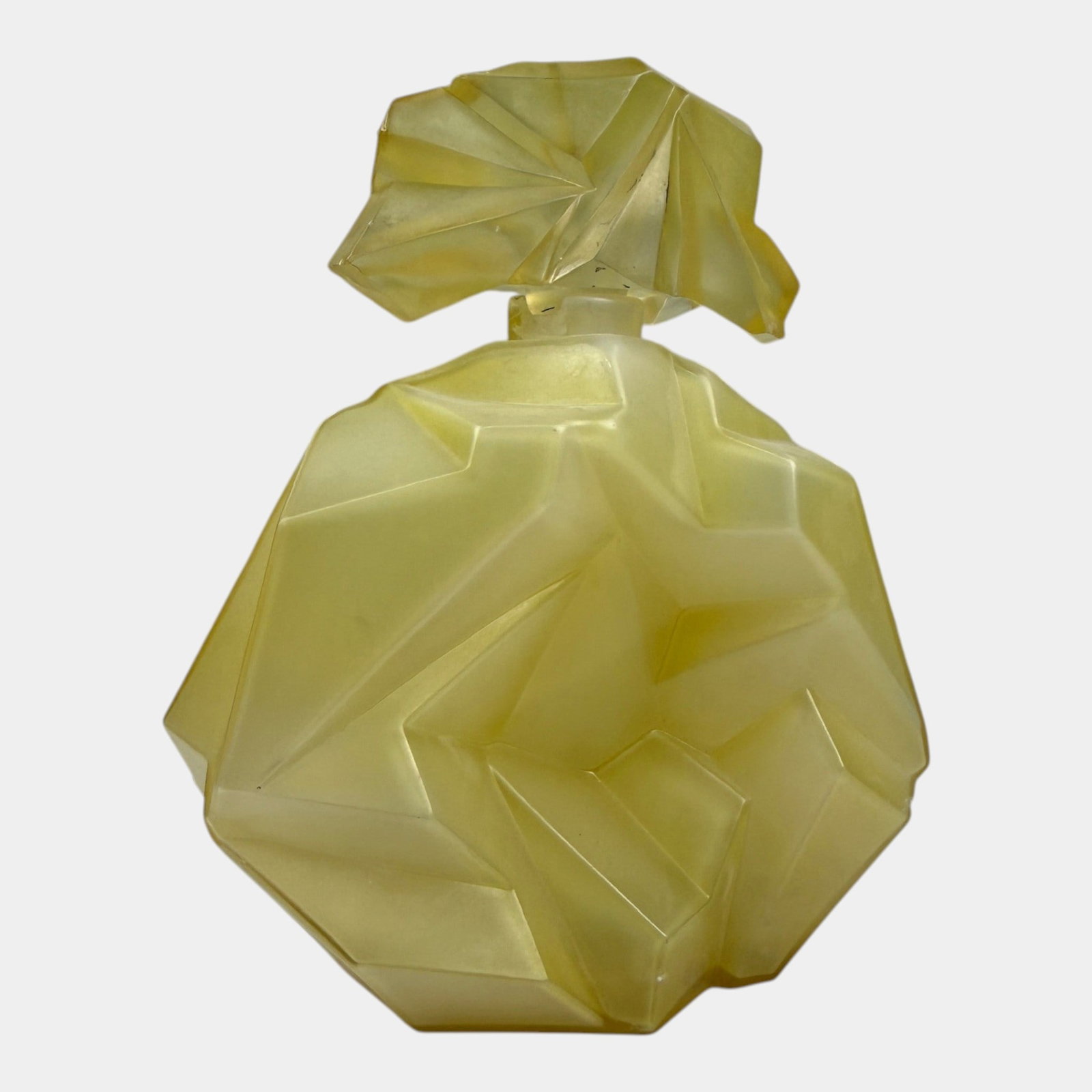 Rueben Haley Fore Consolidated Lamp And Glass Co Art Deco Yellow Ruba Rombic Glass Decanter: Professional, fast, and affordable in house shipping available for all items. For higher resolution images please visit bid.craftedauctions.com Rueben Haley Fore Consolidated Lamp And Glass Co Art Dec