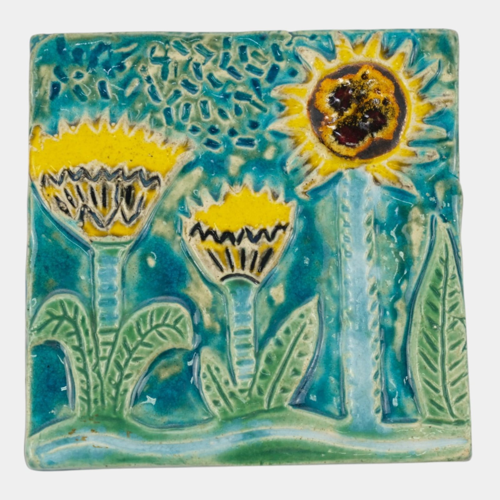 Pigeon Forge Tennessee Art Pottery Mid Century Modern Ceramic Flowers In Sun Tile Ferguson: Professional, fast, and affordable in house shipping available for all items. For higher resolution images please visit bid.craftedauctions.com Pigeon Forge Tennessee Art Pottery Mid Century Modern Ce