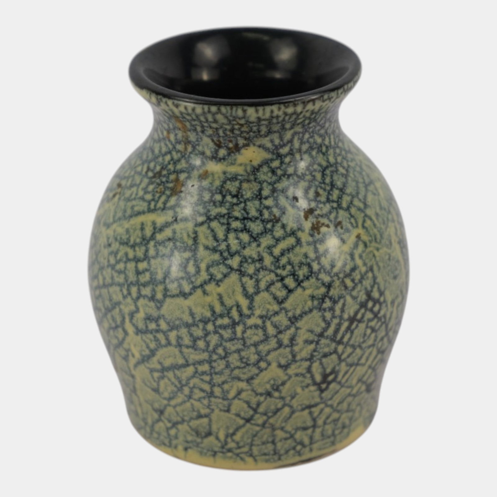 Pigeon Forge Tennessee Art Pottery Mid Century Modern Green Crackle Glaze Vase Shults: Professional, fast, and affordable in house shipping available for all items. For higher resolution images please visit bid.craftedauctions.com Pigeon Forge Tennessee Art Pottery Mid Century Modern Gr