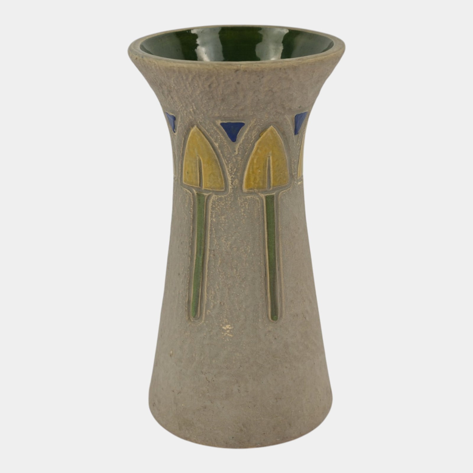 Roseville Mostique 1916 Gray Arts And Crafts Pottery Ceramic Vase 164-12: Professional, fast, and affordable in house shipping available for all items. For higher resolution images please visit bid.craftedauctions.com Roseville Mostique 1916 Gray Arts And Crafts Pottery Cer