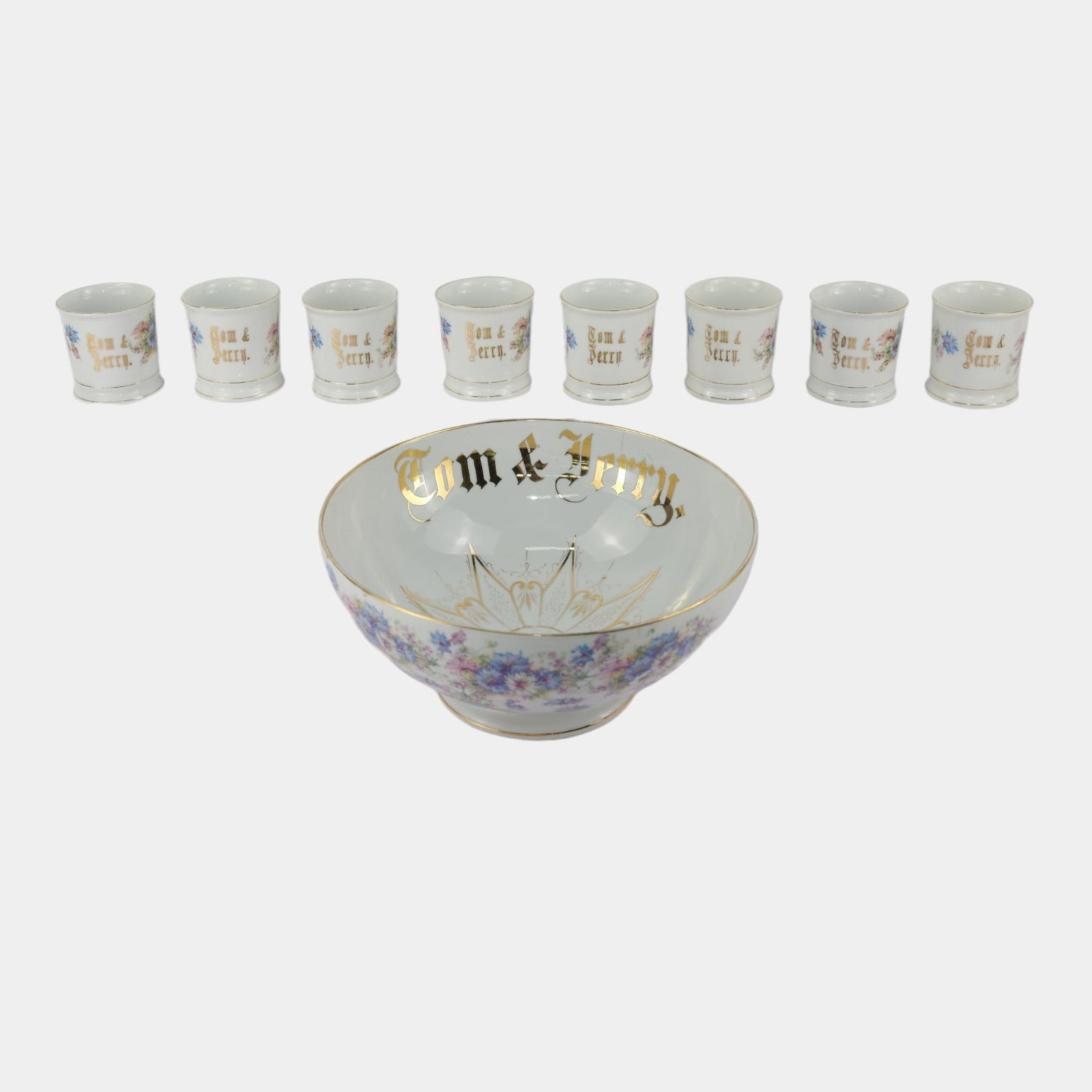 Joseph Schachetel JS Germany White Hand Painted Porcelain Tom & Jerry Punch Bowl Set: Professional, fast, and affordable in house shipping available for all items. For higher resolution images please visit bid.craftedauctions.com Josehp Schachetel JS Germany White Hand Painted Porcelai