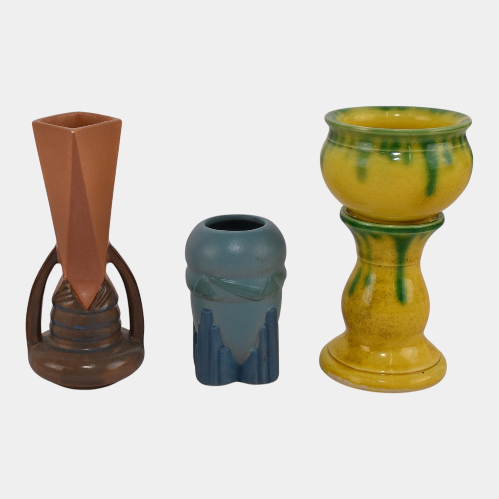 Roseville Futura Miniature Art Pottery Vases & Yellow Jardiniere Pedestal Miniature (1 of 4)