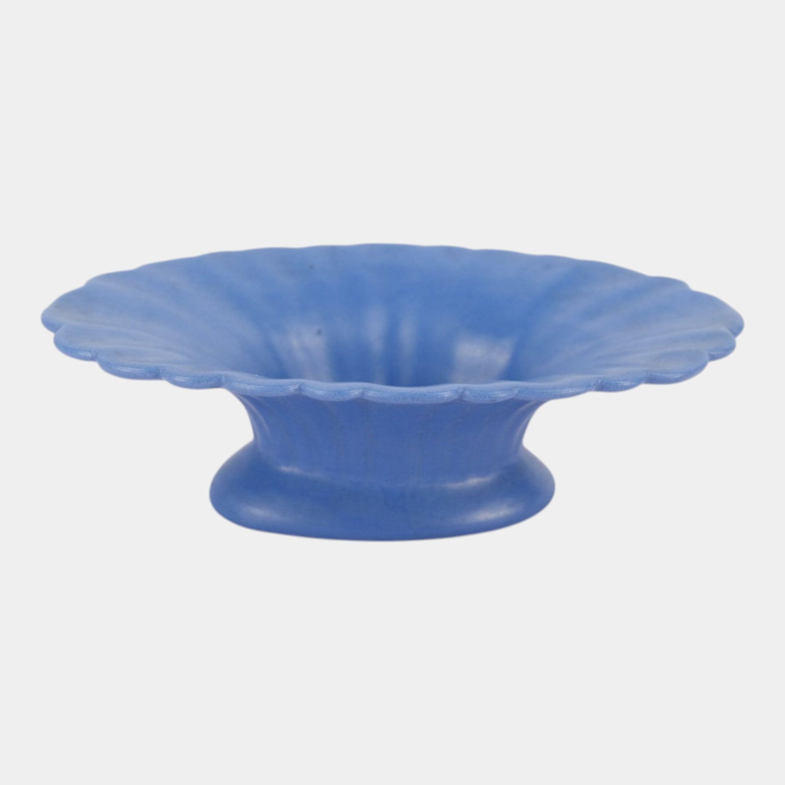 Catalina Island California Pottery Art Deco Matte Blue Scalloped Pedestal Art Pottery Console Bowl: Professional, fast, and affordable in house shipping available for all items. For higher resolution images please visit bid.craftedauctions.com Catalina Island California Pottery Art Deco Matte Blue S