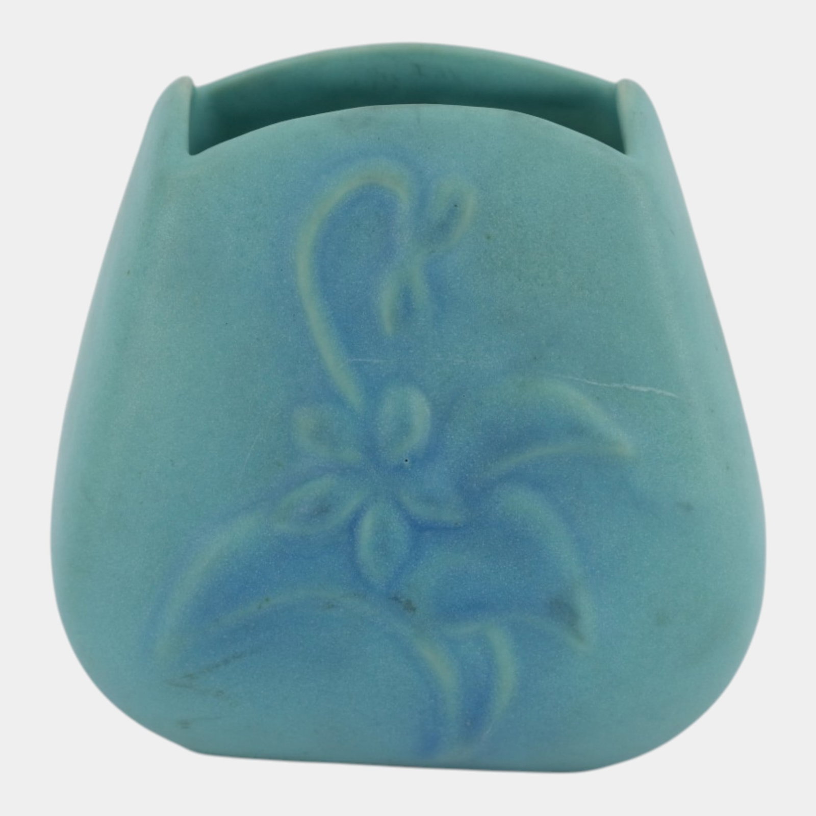 Van Briggle Mid Century Modern Ming Blue Lily Relief Art Pottery Cabinet Vase Planter: Professional, fast, and affordable in house shipping available for all items. For higher resolution images please visit bid.craftedauctions.com an Briggle Mid Century Modern Ming Blue Lily Relief Art 