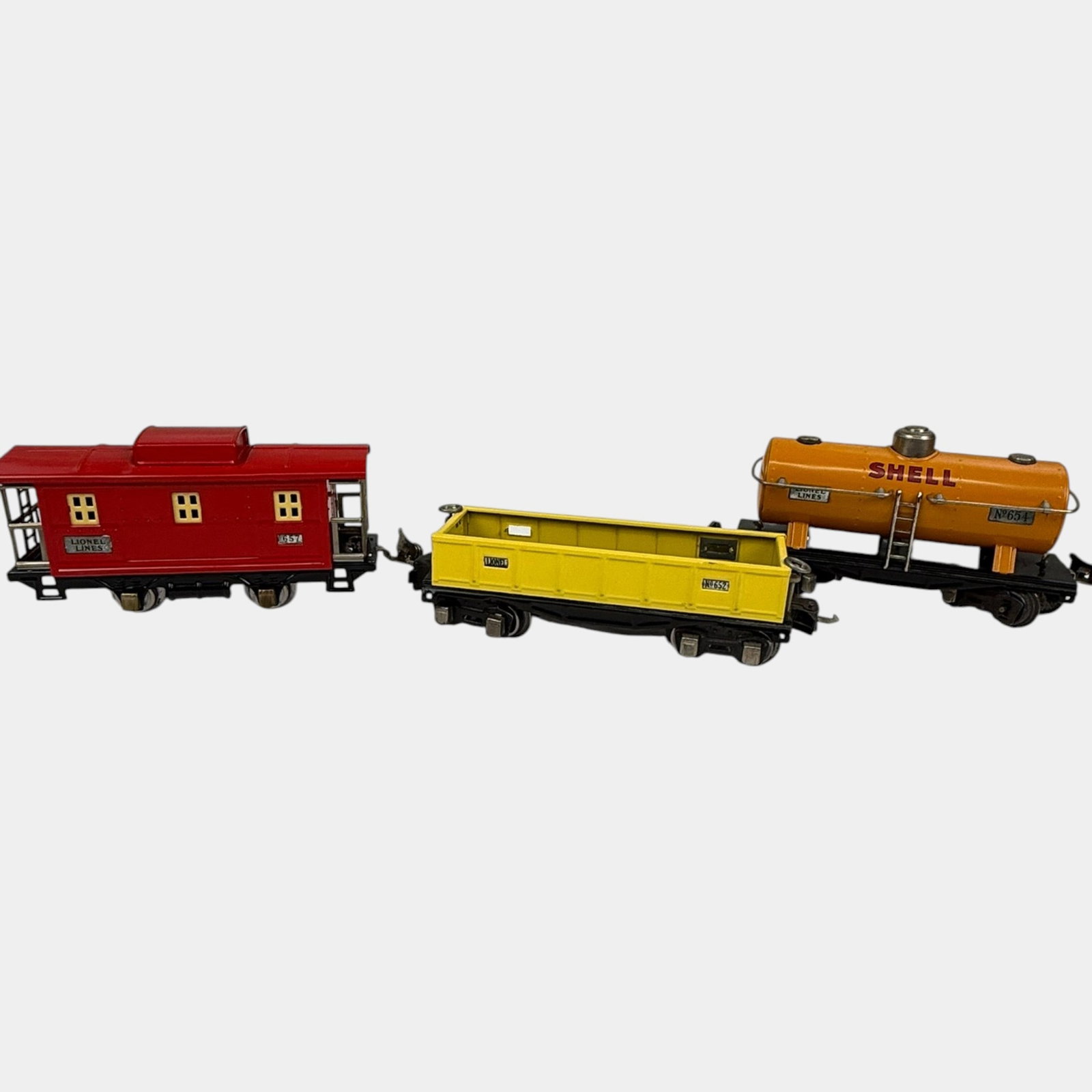 Lionel Trains Pre War Tin Plate Yellow Gondola 652, Shell Tanker 654, Caboose 657 Train Cars (1 of 4)