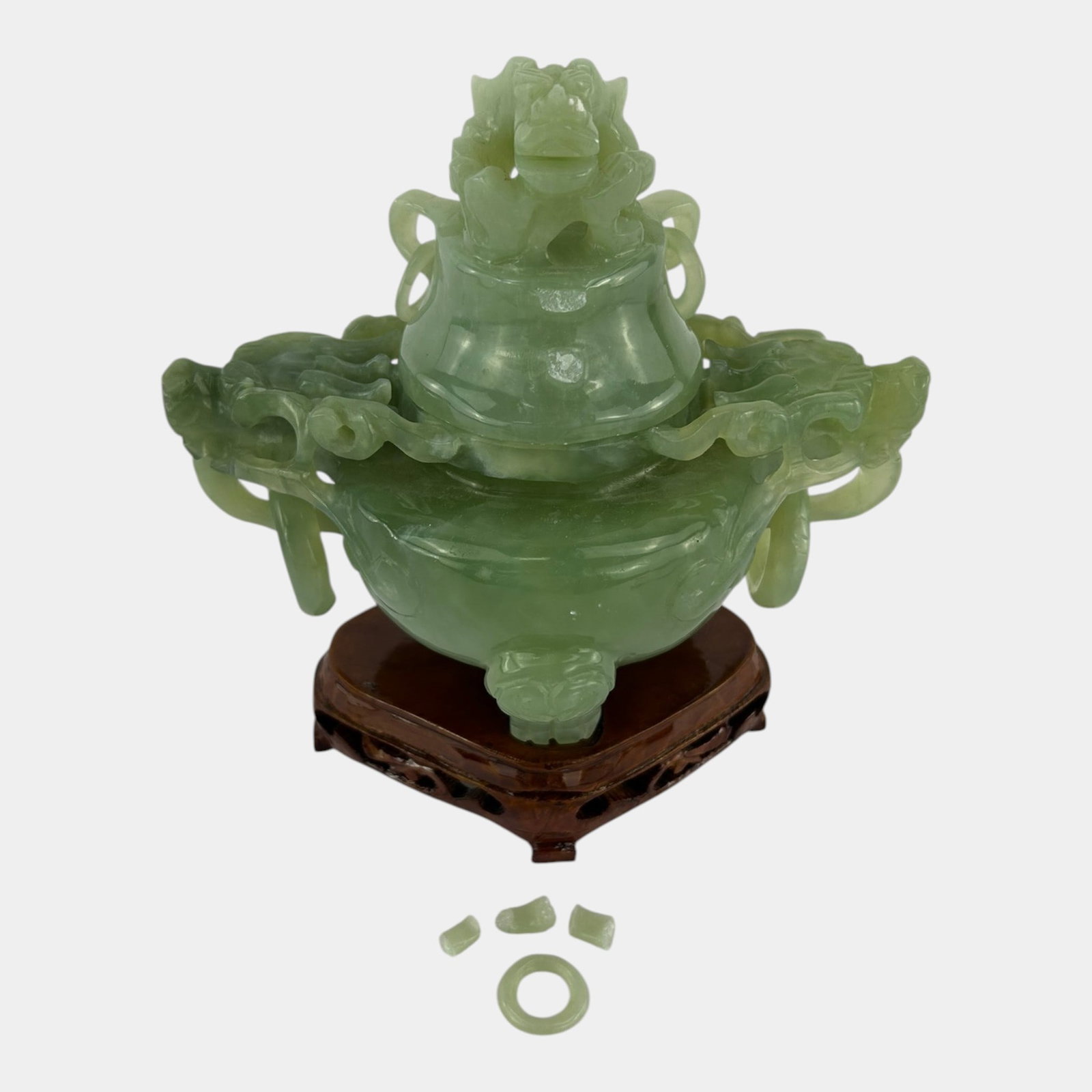 20th Century Chinese Green Jade Dragon Ring Handled Foo Dog Finial Covered Censer: Professional, fast, and affordable in house shipping available for all items. For higher resolution images please visit bid.craftedauctions.com 20th Century Chinese Green Jade Dragon Ring Handled Foo 