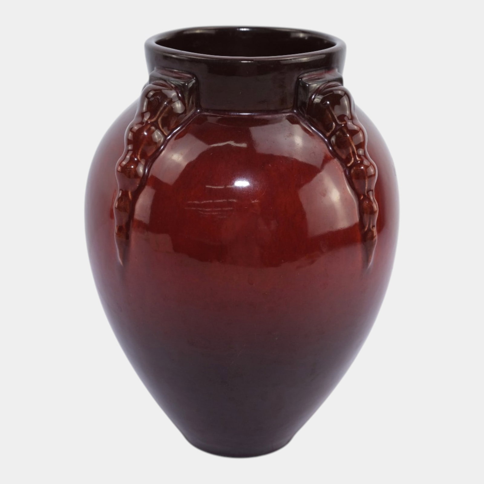 Roseville Topeo Blood Red 1934 Vintage Art Pottery Ceramic Vase 661-9: Professional, fast, and affordable in house shipping available for all items. For higher resolution images please visit bid.craftedauctions.com Roseville Topeo Blood Red 1934 Vintage Art Pottery Ceram