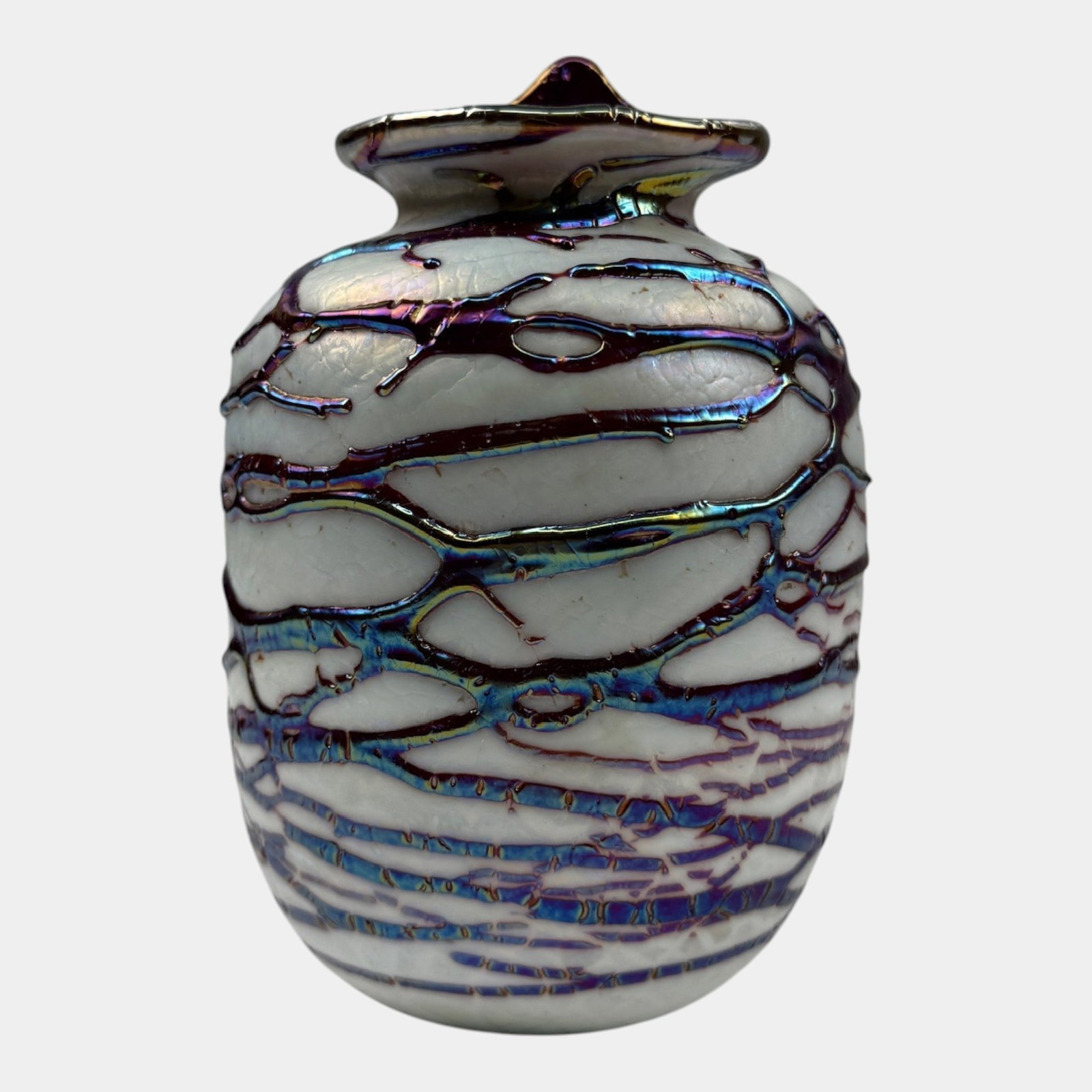 Terry Crider Ohio Studio Art Glass White Blue Green Purple Iridescent Threaded Jack In The Pulpit: Professional, fast, and affordable in house shipping available for all items. For higher resolution images please visit bid.craftedauctions.com Terry Crider Ohio Studio Art Glass White Blue Green Purp