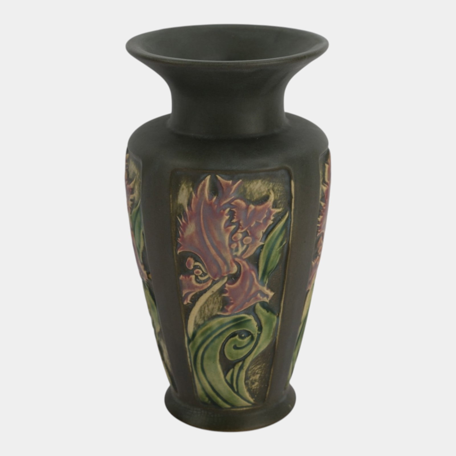 Roseville Rosecraft Panel Green Vintage Art Pottery Vase 294-8: Professional, fast, and affordable in house shipping available for all items. For higher resolution images please visit bid.craftedauctions.com Roseville Rosecraft Panel Green Vintage Art Pottery Vase