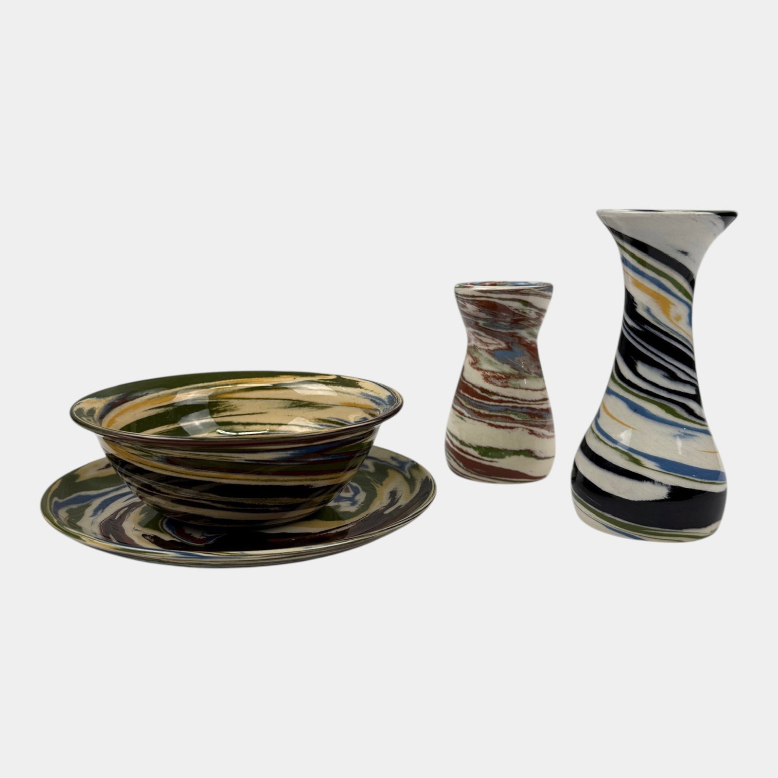 Desert Sands Evans Mission Swirl 1950 Art Pottery Green White Brown Black Vases, Bowl, & Dish: Professional, fast, and affordable in house shipping available for all items. For higher resolution images please visit bid.craftedauctions.com Desert Sands Evans Mission Swirl 1950 Art Pottery Green 