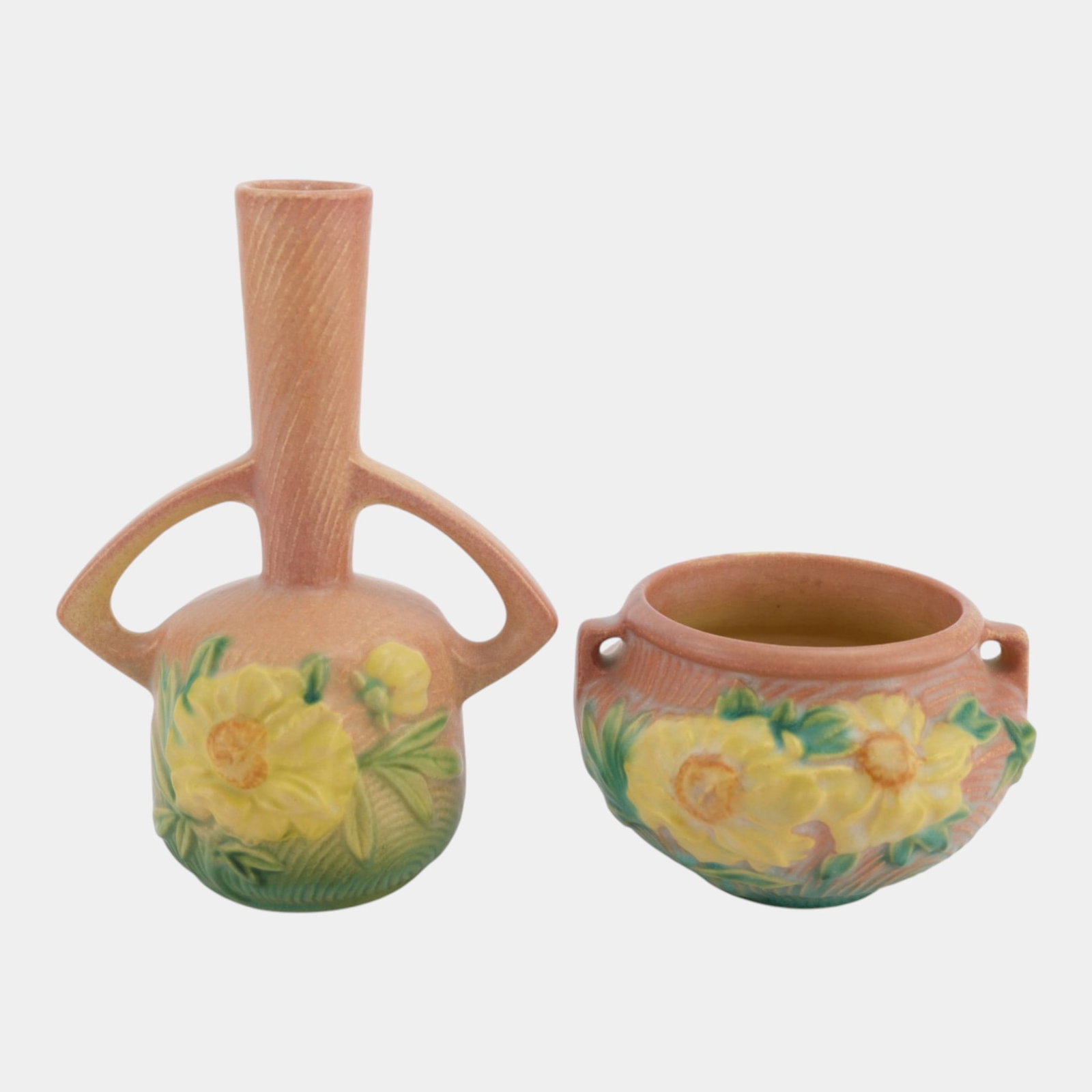 Roseville Peony Pink 1942 Vintage Art Deco Pottery Vase Jardiniere 173-7 661-3: Professional, fast, and affordable in house shipping available for all items. For higher resolution images please visit bid.craftedauctions.com Roseville Peony Pink 1942 Vintage Art Deco Pottery Vase 
