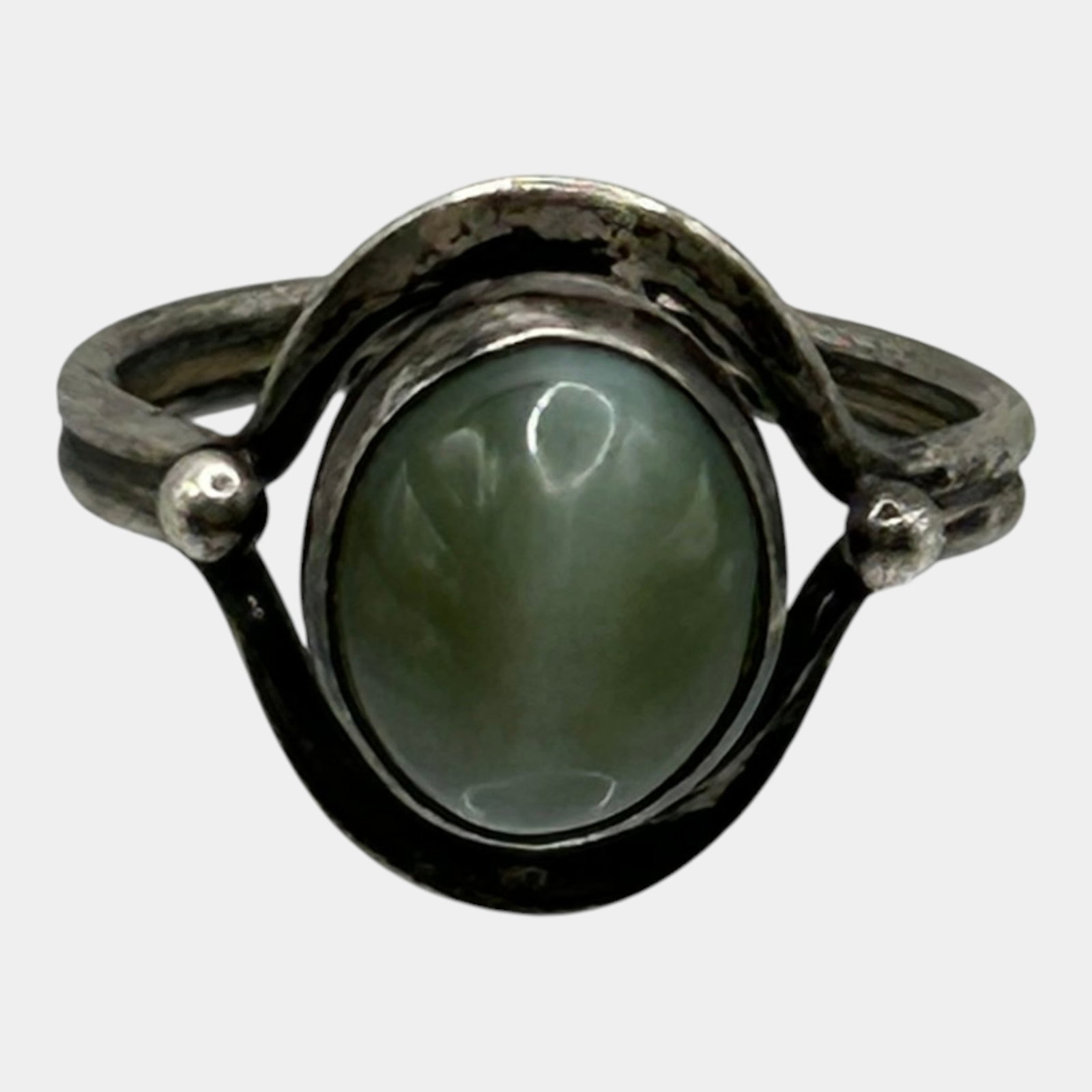 Sterling Silver 925 Green Agate Cabochon Ring Modernist Open Frame Ring Size 6.75: Professional, fast, and affordable in house shipping available for all items. For higher resolution images please visit bid.craftedauctions.com Excellent condition. Age related wear. Tested and guaran