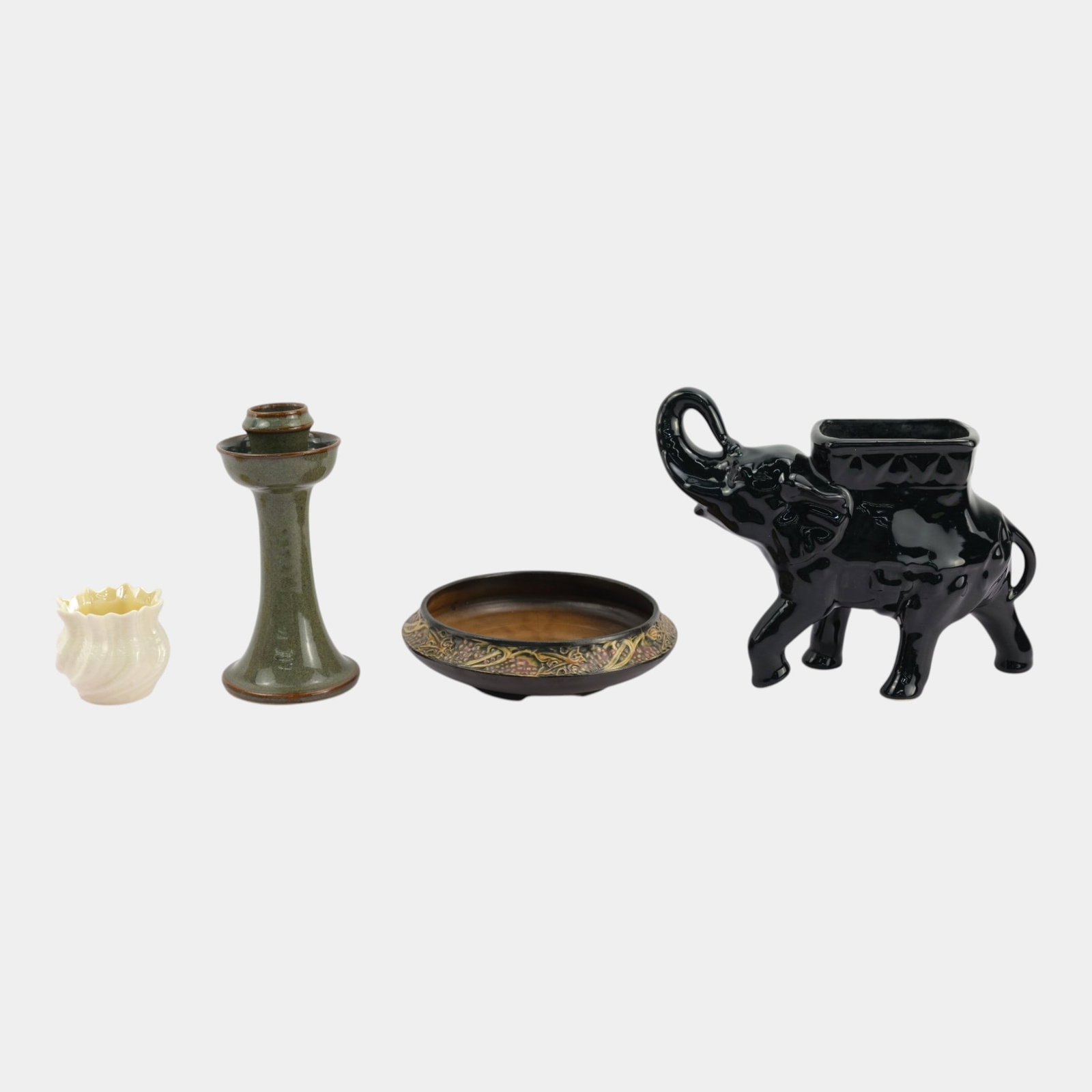 Belleek Roseville Rosecraft Vintage Jugtown Black Elephant Figural Ceramic Vase Bowl Candleholder: Professional, fast, and affordable in house shipping available for all items. For higher resolution images please visit bid.craftedauctions.com Belleek Roseville Rosecraft Vintage Jugtown Black Elepha