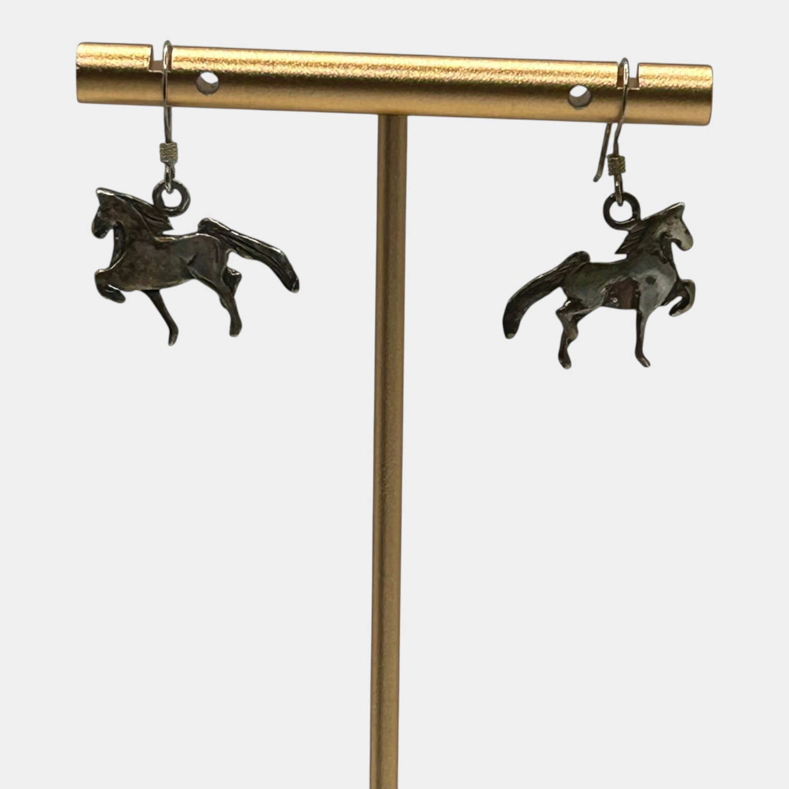 Sterling Silver 925 Figural Horse Dangle Earrings With Galloping Equine Design: Professional, fast, and affordable in house shipping available for all items. For higher resolution images please visit bid.craftedauctions.com Excellent condition. Age related wear. Tested and guaran