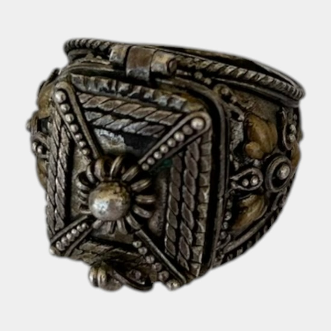 Sterling Silver Ornate Repousse Poison Box Ring Hidden Compartment Statement Ring: Professional, fast, and affordable in house shipping available for all items. For higher resolution images please visit bid.craftedauctions.com Excellent condition. Age related wear. Marked as shown. 