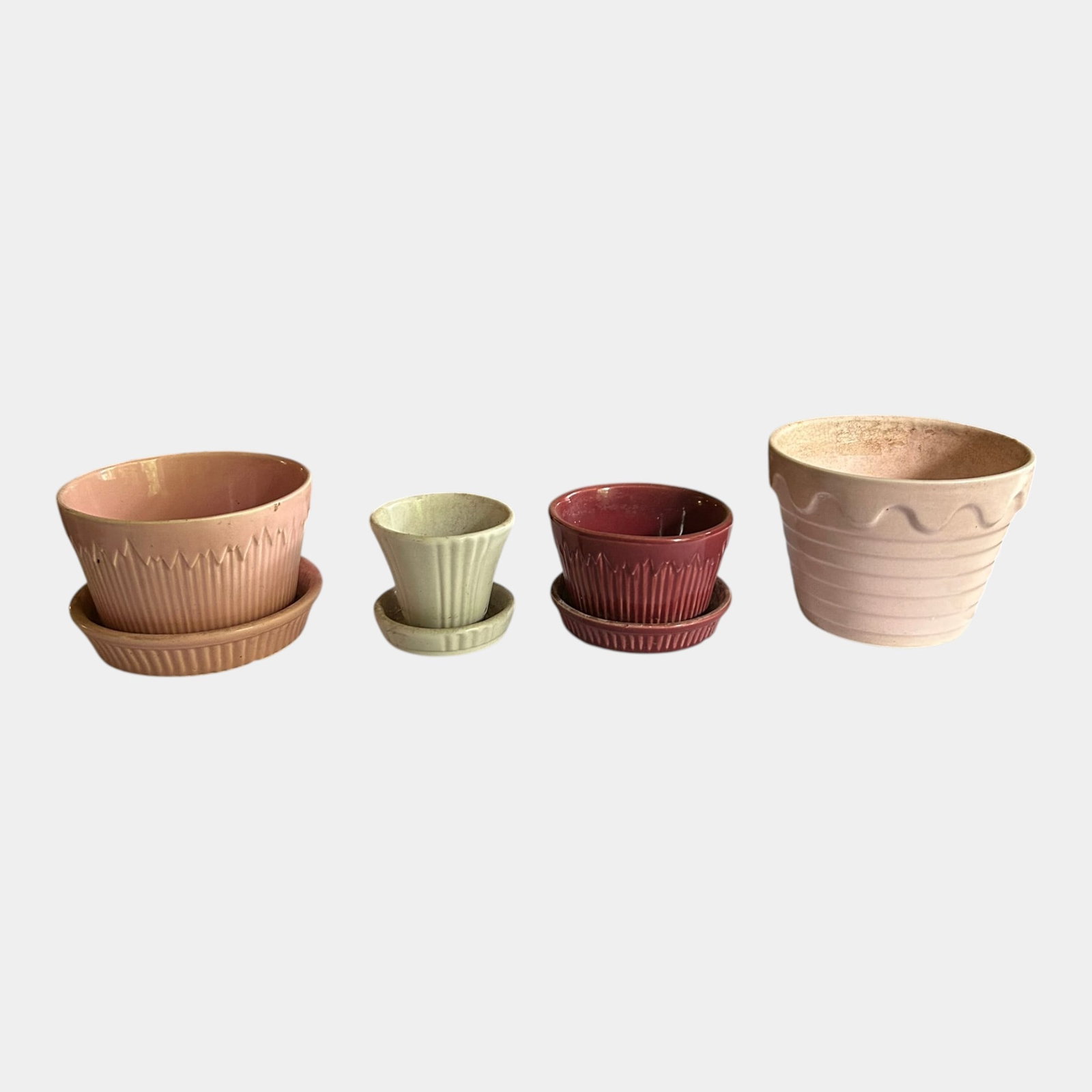Morton, Abingdon, & Other Mid Century Modern Art Pottery Planter Flower Pots: Professional, fast, and affordable in house shipping available for all items. For higher resolution images please visit bid.craftedauctions.com Morton, Abingdon, & Other Mid Century Modern Art Pottery