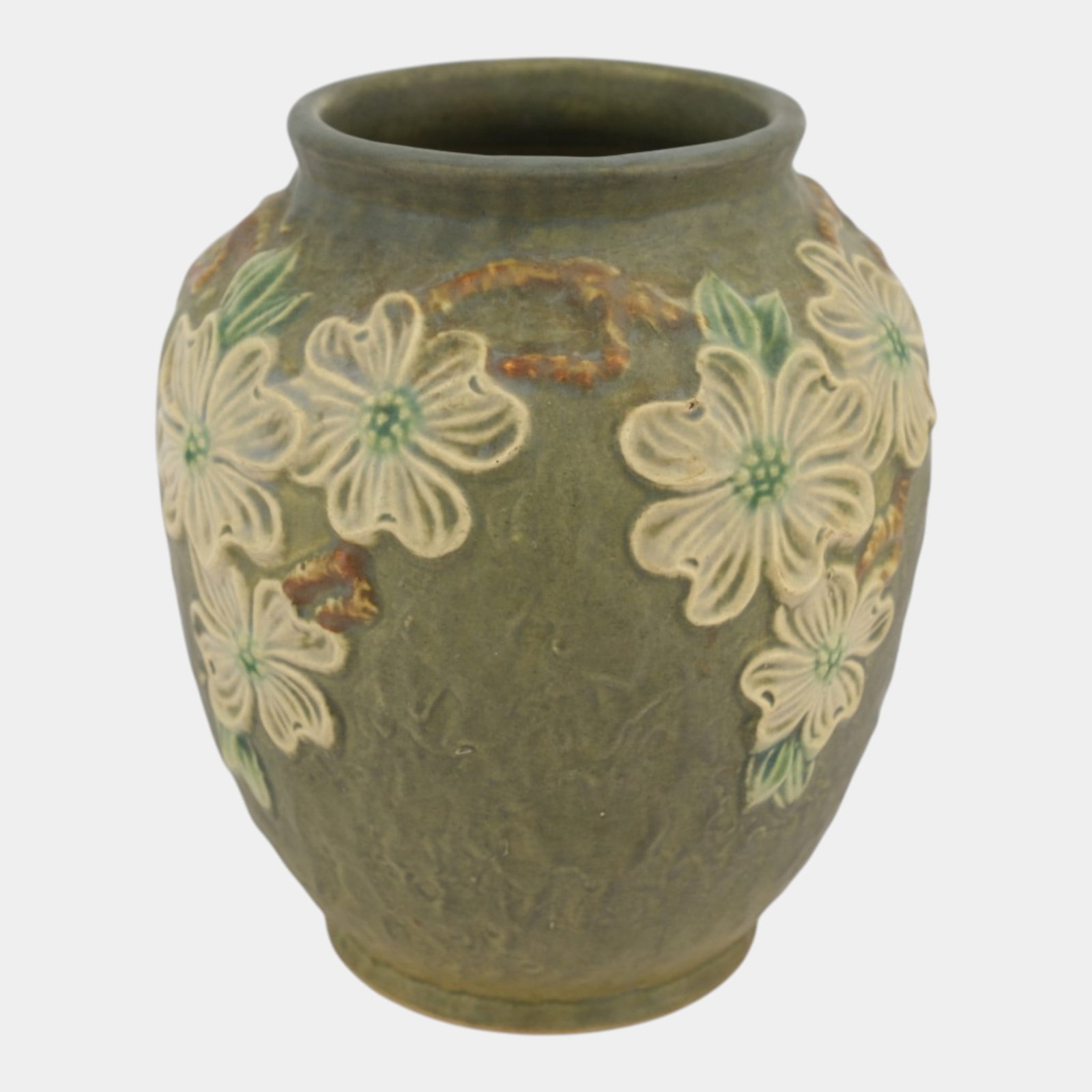 Roseville Dogwood Textured Green 1926 Vintage Art Pottery Ceramic Vase 301-7: Professional, fast, and affordable in house shipping available for all items. For higher resolution images please visit bid.craftedauctions.com Roseville Dogwood Textured Green 1926 Vintage Art Potter