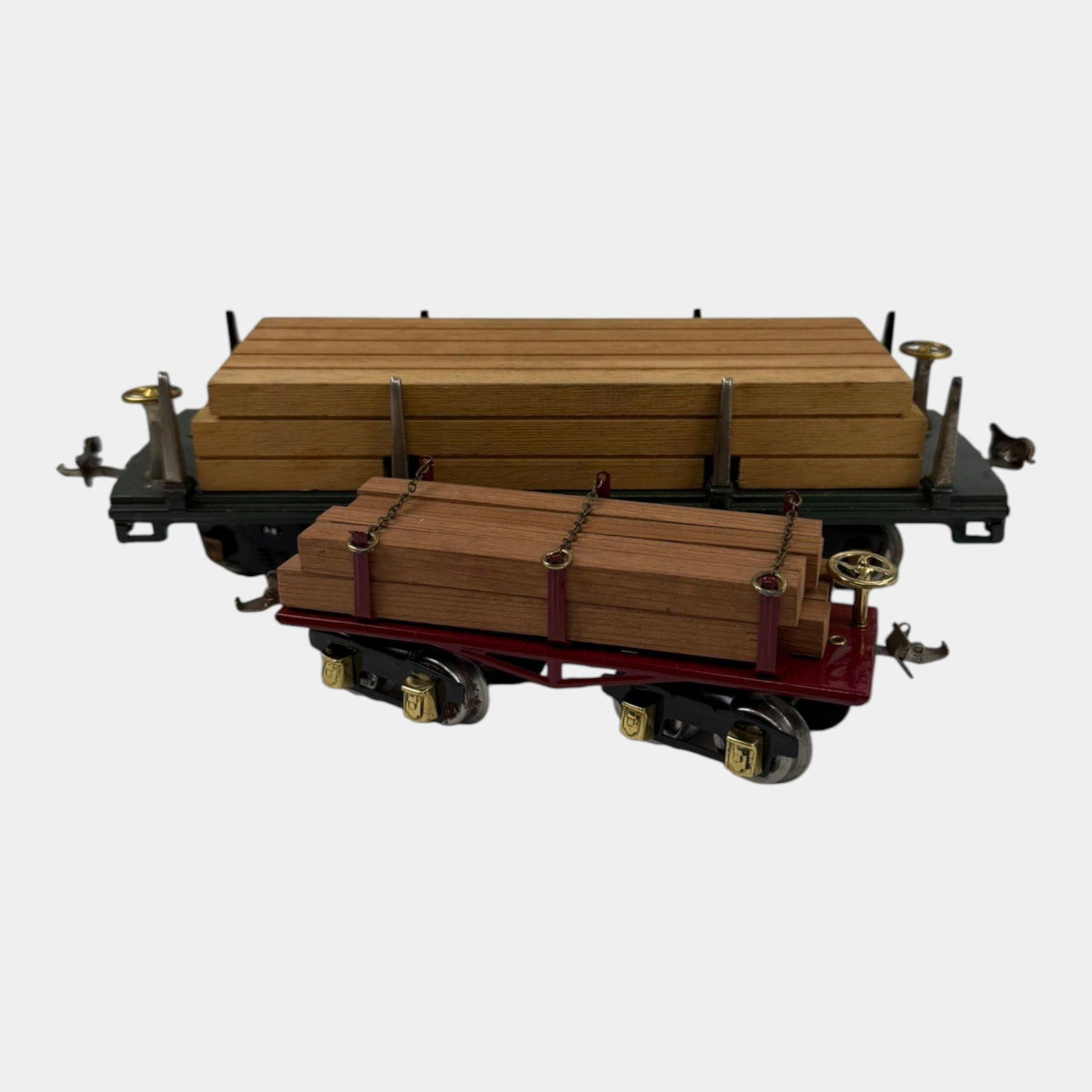 Lionel Trains Pre War 510 Flatbed Lumber Load Car & Smalled Metal Lumber Load Train Cars (1 of 7)