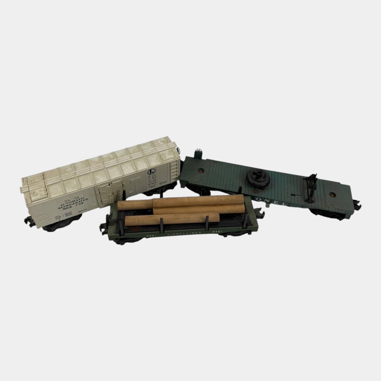 Lionel Trains Post War 3472 Automatic Milk Car, 3461 Flatbet, & 3409 Flatbed Train Cars (1 of 10)