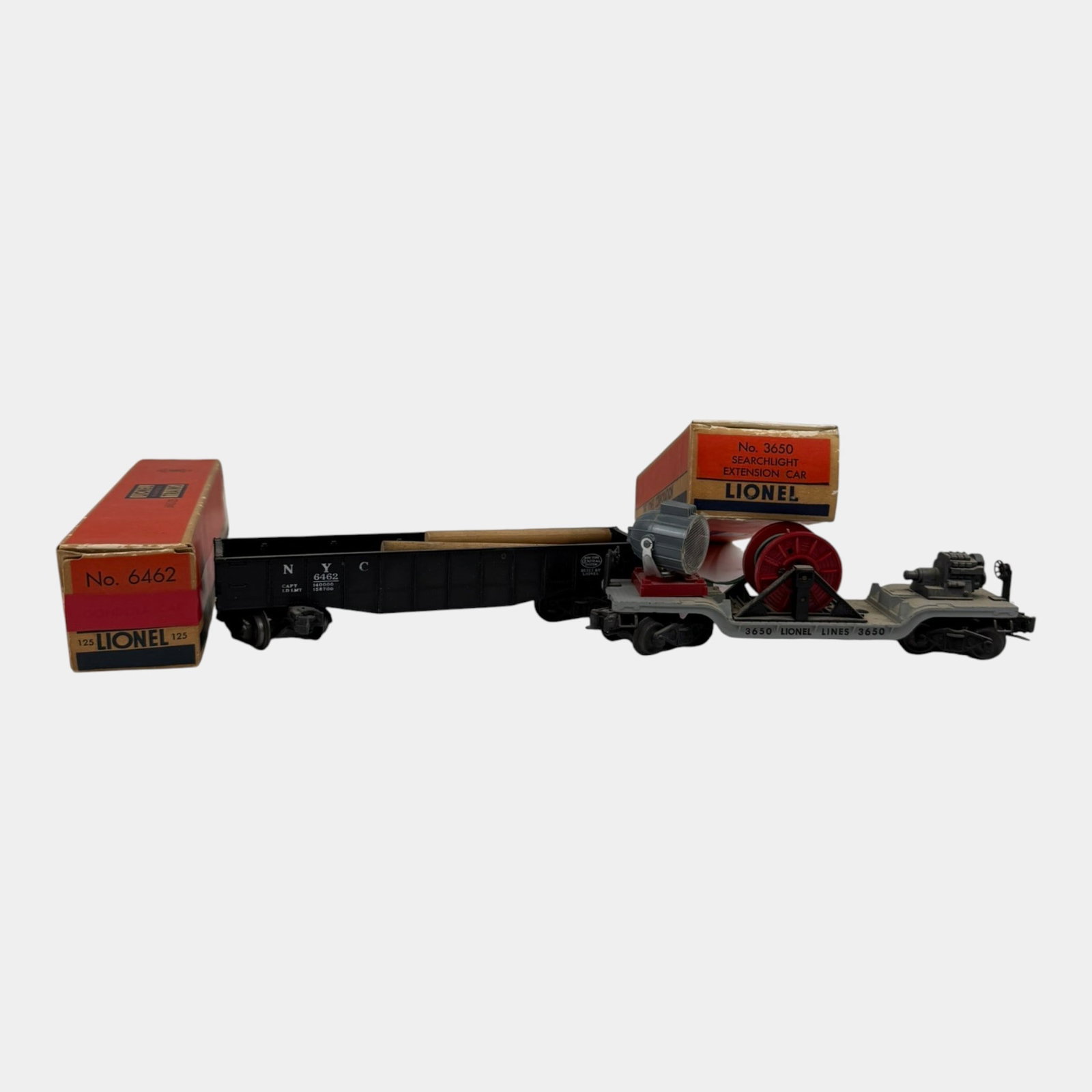 Lionel Trains Post War 6462 NYC Gondola & 3650 Seachlight Extension Train Cars With Original Boxes (1 of 6)