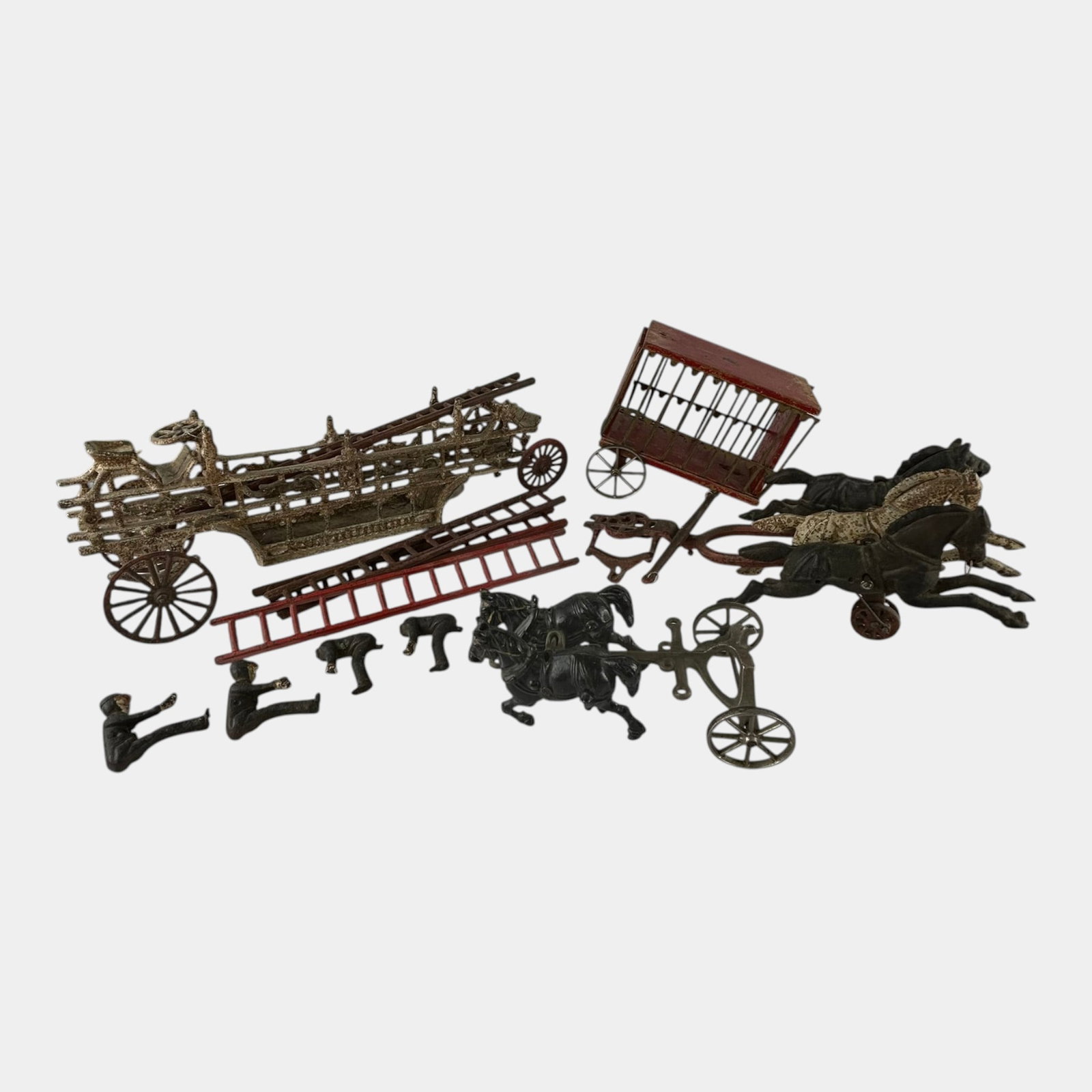 Kenton Early 20th Century Cast Iron Horse Drawn Hook & Ladder Fire Truck & Pieces (1 of 5)
