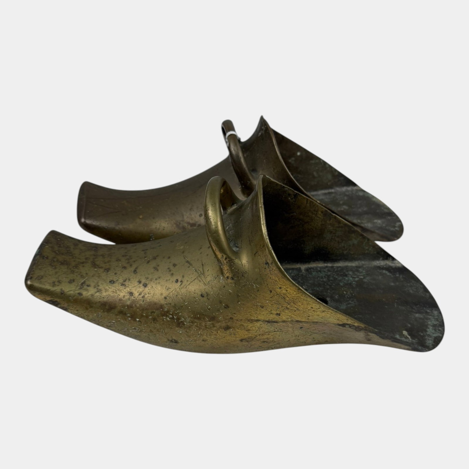 Spanish Conquistador 19th Century Brass Equestrian Shoe Form Horse Stirrups: Professional, fast, and affordable in house shipping available for all items. For higher resolution images please visit bid.craftedauctions.com Spanish Conquistador 19th Century Brass Equestrian Shoe 