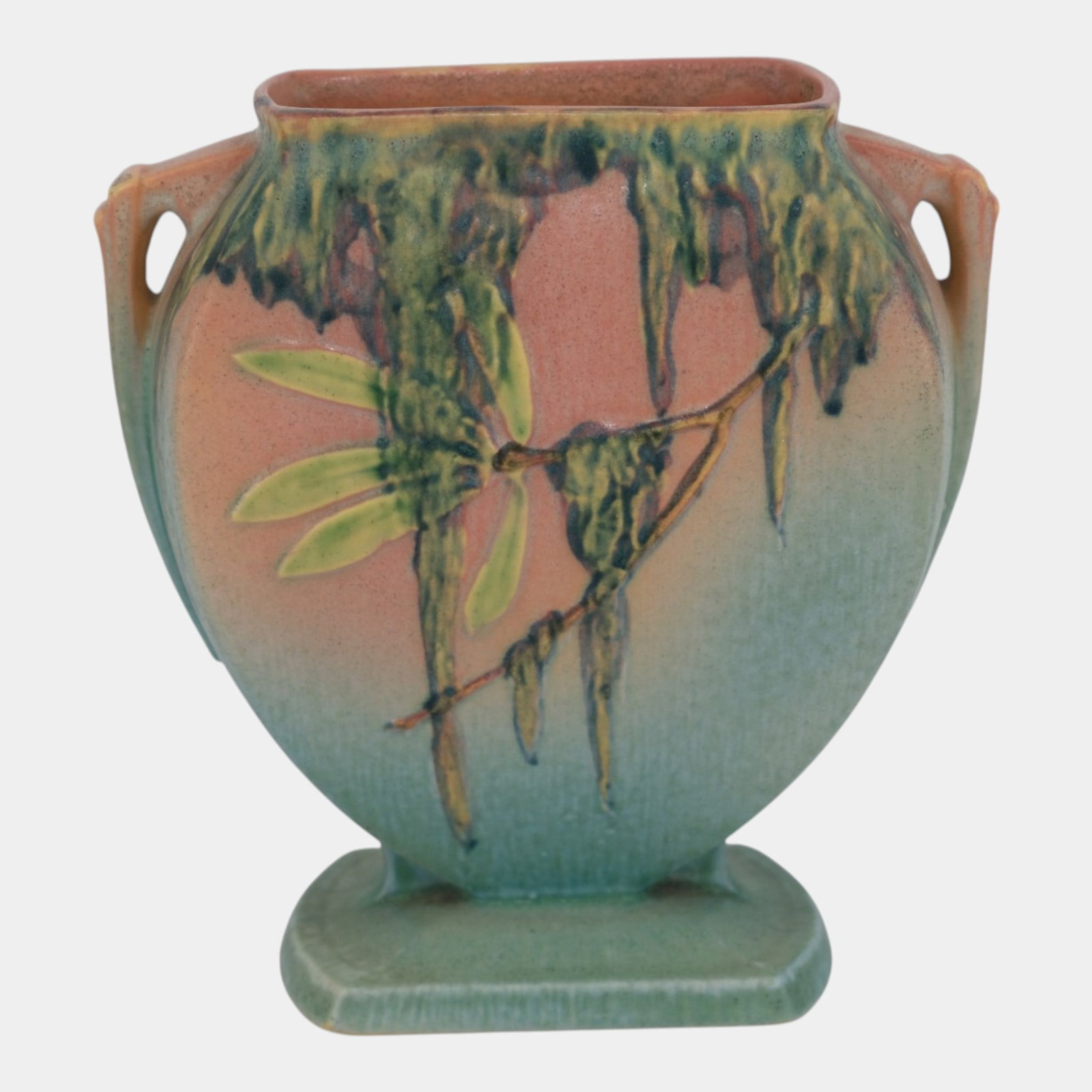 Roseville Moss Pink 1936 Vintage Art Deco Pottery Ceramic Pillow Vase 781-8: Professional, fast, and affordable in house shipping available for all items. For higher resolution images please visit bid.craftedauctions.com Roseville Moss Pink 1936 Vintage Art Deco Pottery Cerami
