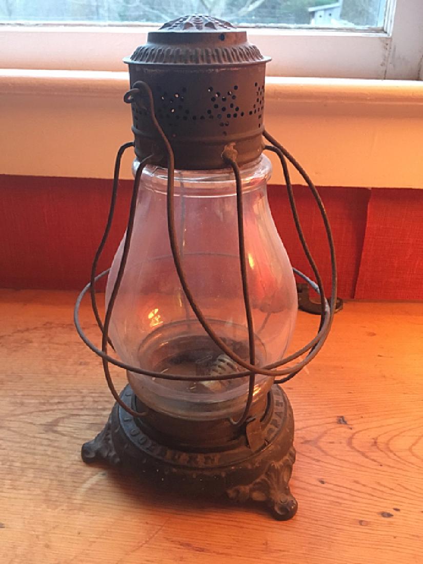 Antique Railroad Lantern (1 of 7)