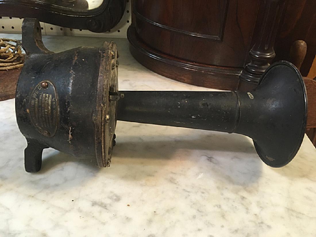 Vintage Automobile Horn: Vintage Automobile Horn made by General Electric Mfg. Co., Chicago, USA