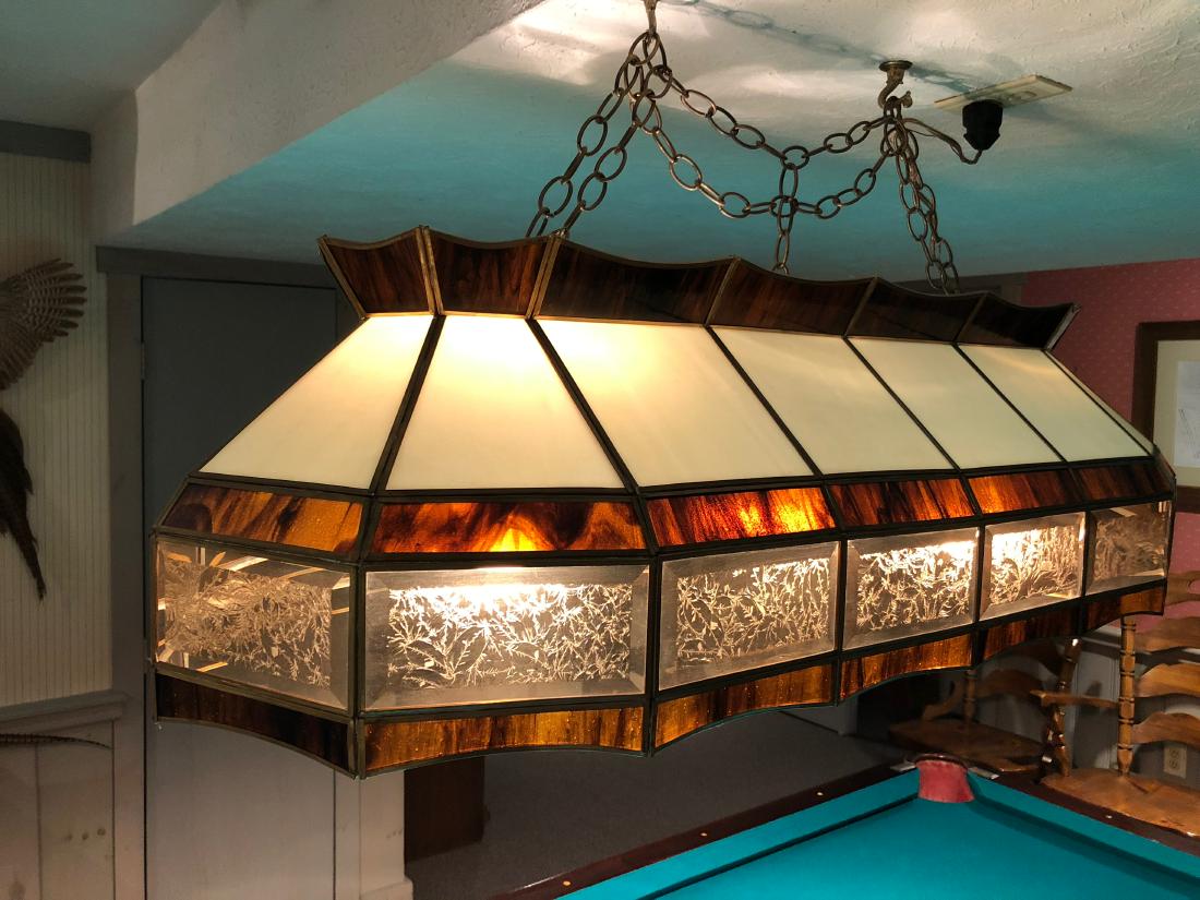 Hanging Pool Table Light: A gorgeous hanging pool light