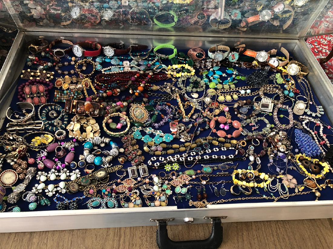 Estate Jewelry Collection (1 of 7)