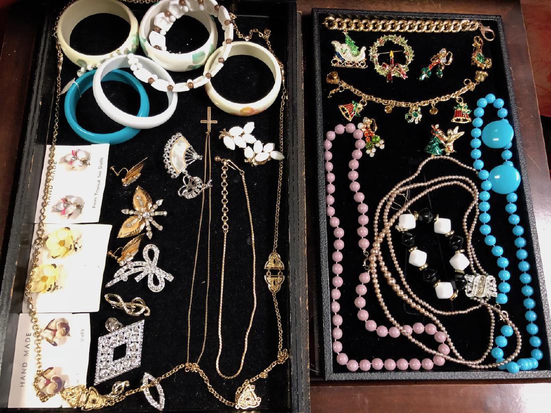 Estate Jewelry - St. Jude (1 of 4)