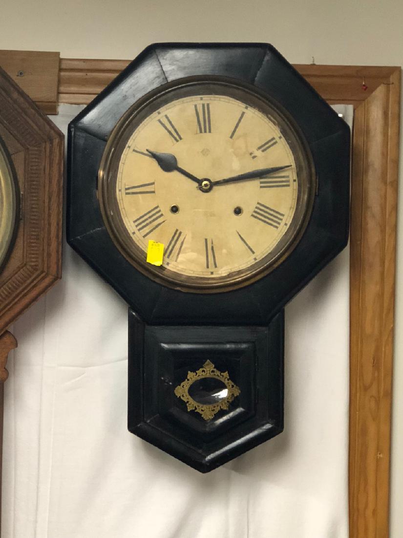 Regulator Clock: Vintage Regulator Wall Clock.