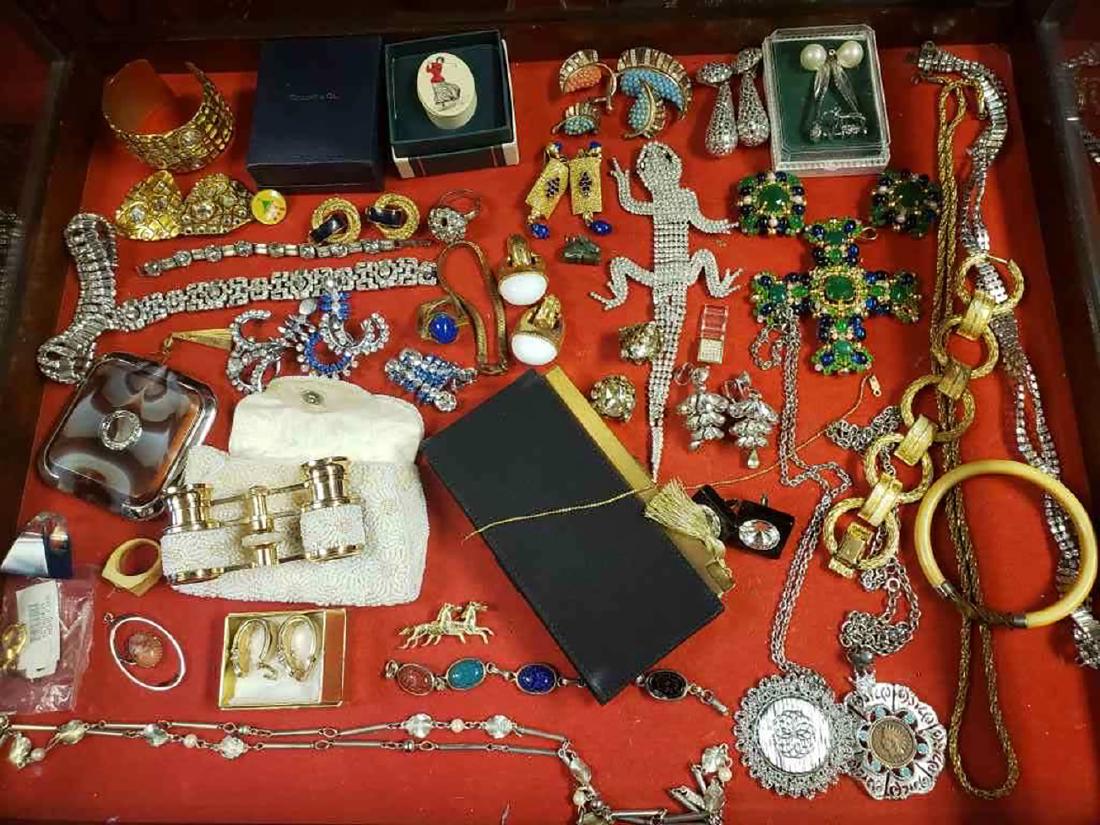Estate Jewelry Lot: Estate Jewelry Lot includes vintage rhinestones, necklaces, semi-precious stones, ended opera glasses, cuff bracelets, earrings, compacts, etc. From the estate of Helen Mueller, famed model and actres