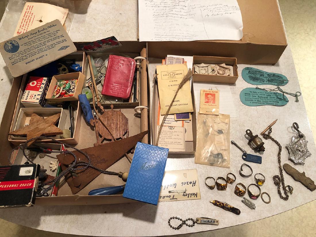 Estate Lot: Estate lot includes rings, keychains, etc. From the Wadhams estate