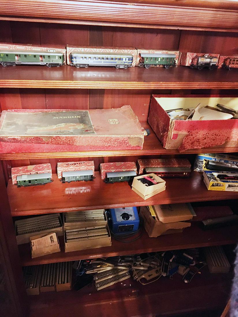 Marklin Train Collection: Vintage Marklin train estate collection including full train set all in original box, 12 additional cars including sleeping, passenger, Esso tanker, log hauler, etc all with original boxes.Switchers,
