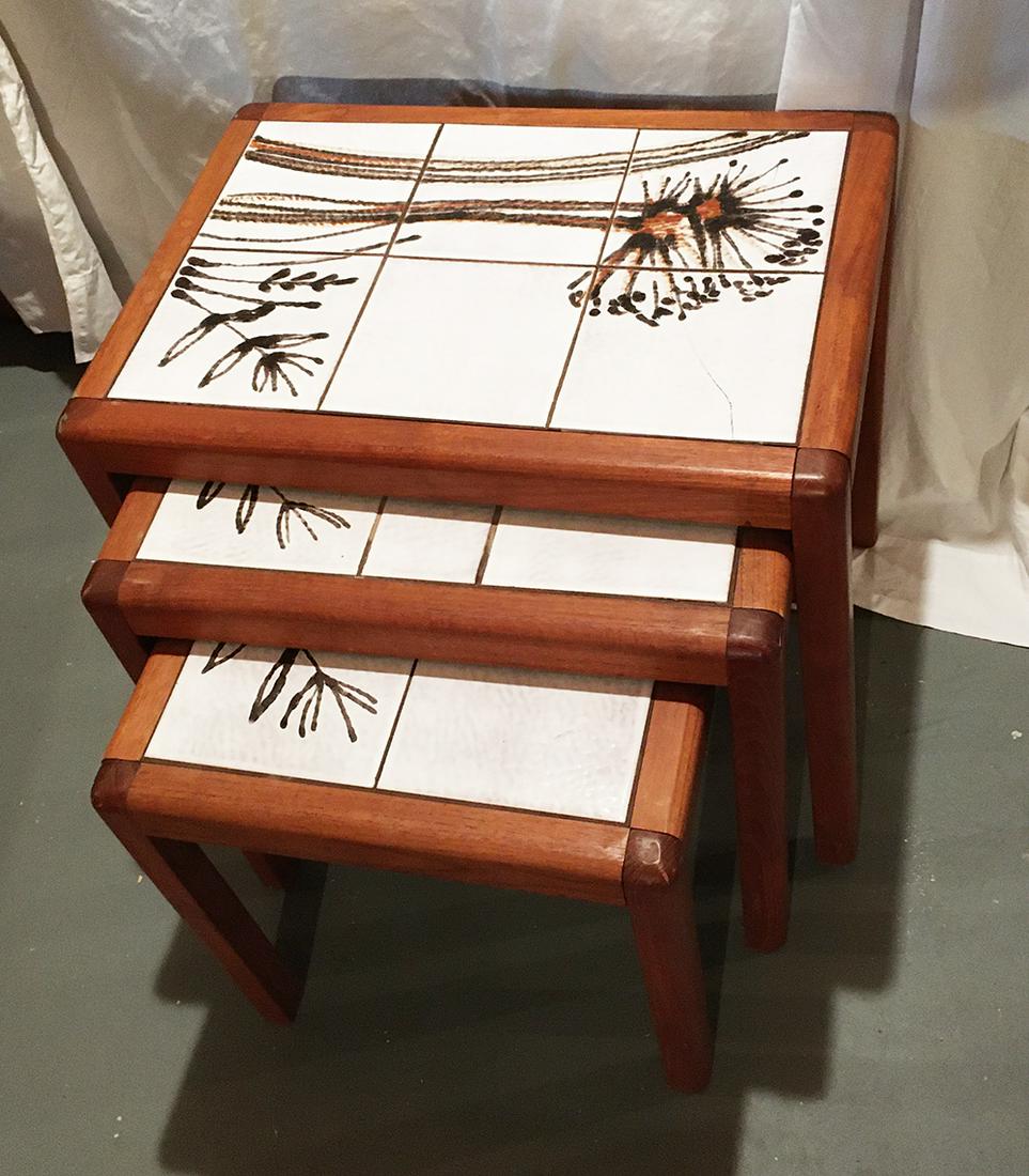 Mid-Century Modern Danish Nesting Tables: Vintage Toften Mobelfabrikken Danish Mid-Centry Modern tile top nesting tables, set of 3, largest table measures approx. 20 inches x 14.5 inches x 18 inches, largest has a small crack in tile.