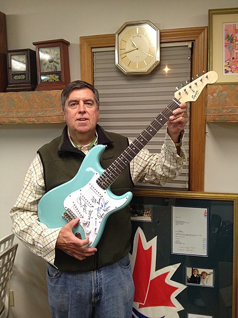 Vanilla Fudge Autographed Squire Guitar by Fender: Vanilla Fudge Autographed Squier Guitar by Fender. Led Zeppelin opened for Vanilla Fudge Farewell Edition - Auctioned to Benefit St. Jude Children's Research Hospital.