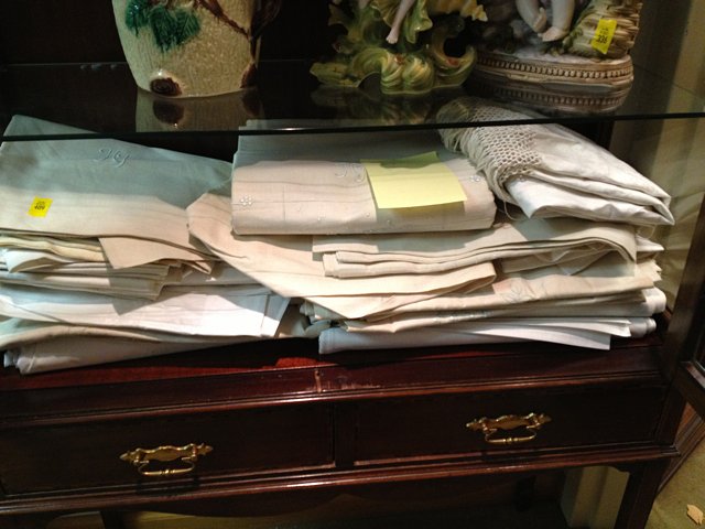 37 Pieces of Estate Line: 37 Pieces of Estate Line. Very nice selection of estate linens, some are monogrammed. Being auctioned as all ONE lot! A great buying opportunity!