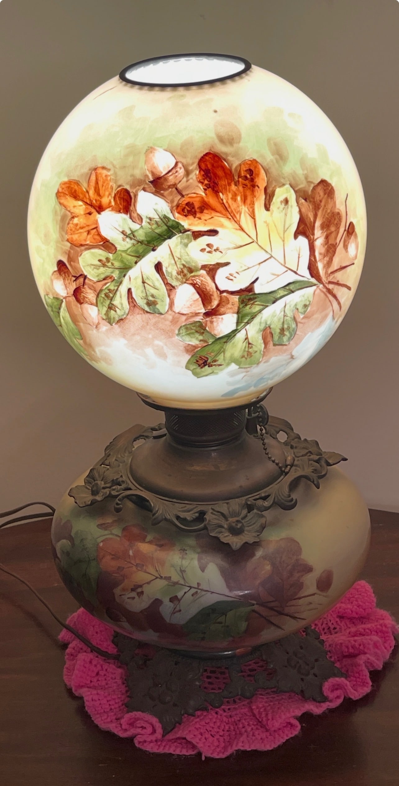 Antique Floral Lamp: description