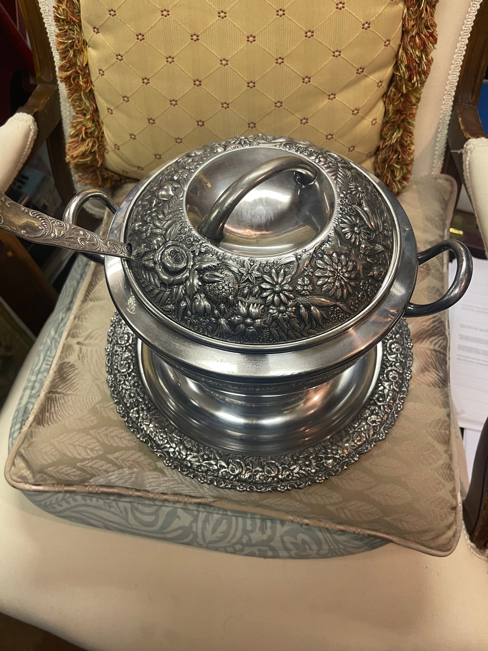 Silver service vessel and ladel: description