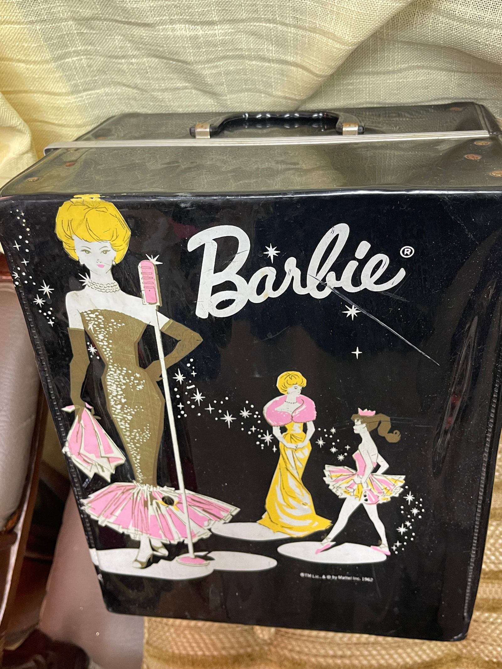 Vintage Barbies in case with accessories (1 of 9)