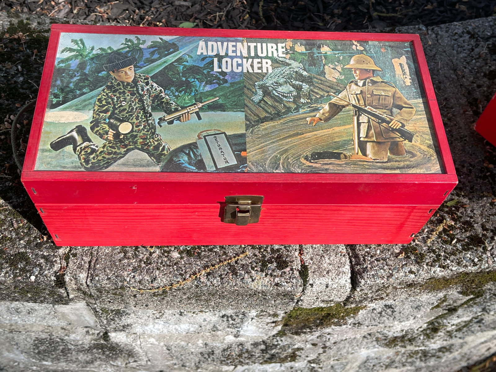 Vintage GI Joe Adventure Locker: GI Joe Adventure locker absolutely loaded with accessories and outfits.